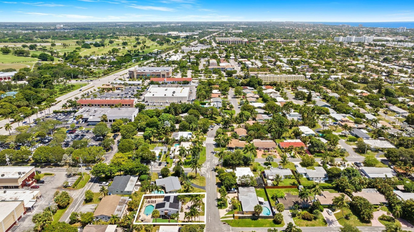 865 NE 23rd Pompano Beach, FL 33062