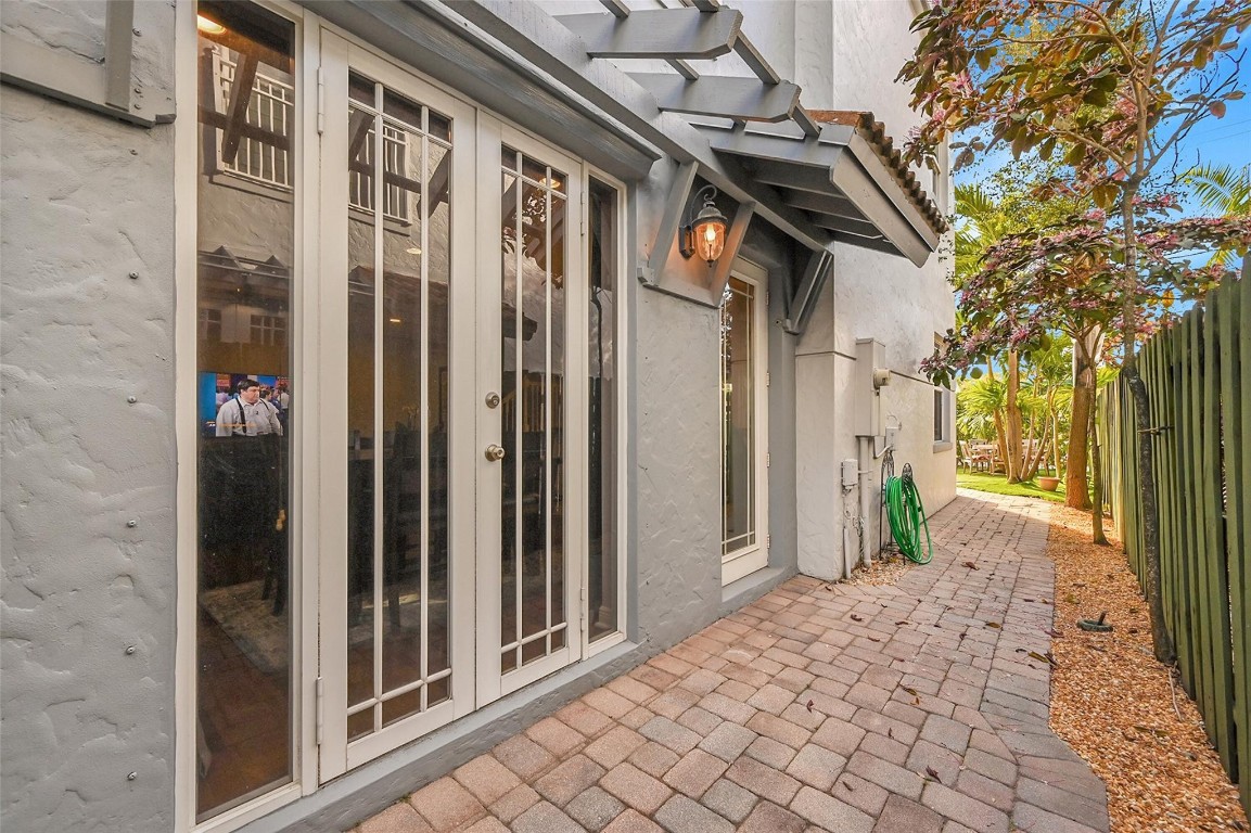 1110 SE 4th #1110 Fort Lauderdale, FL 33316