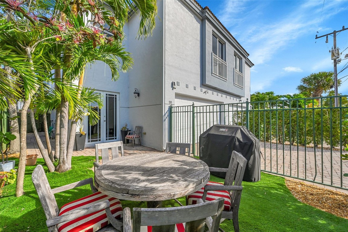 1110 SE 4th #1110 Fort Lauderdale, FL 33316