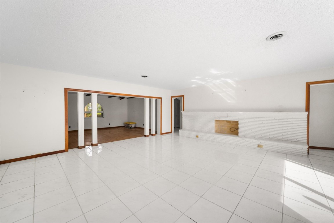 2741 NE 30th Fort Lauderdale, FL 33306