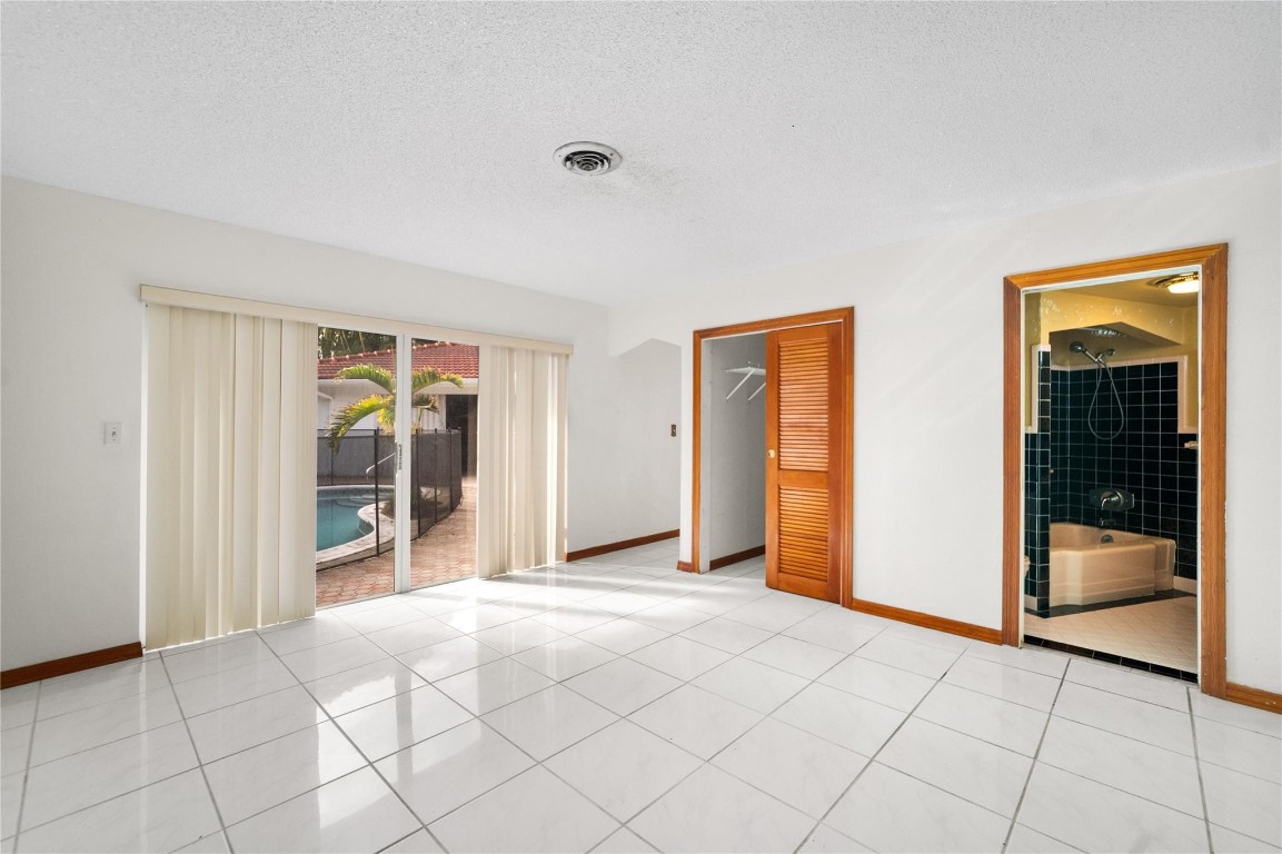 2741 NE 30th Fort Lauderdale, FL 33306