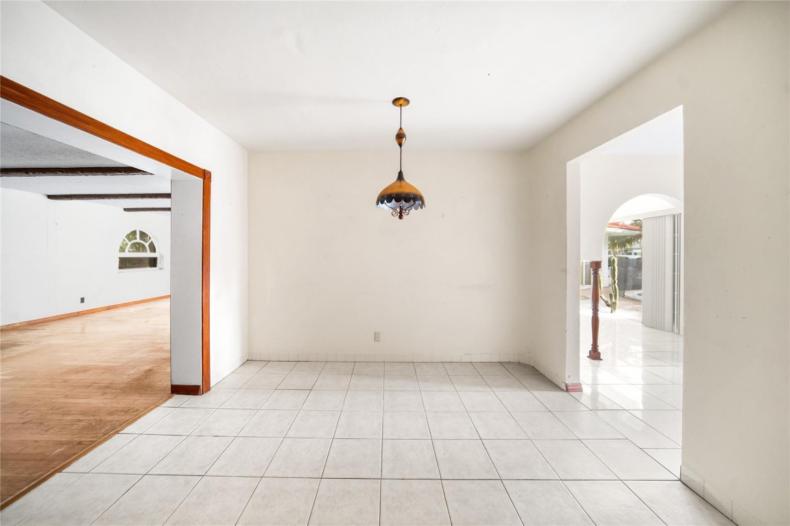 2741 NE 30th Fort Lauderdale, FL 33306