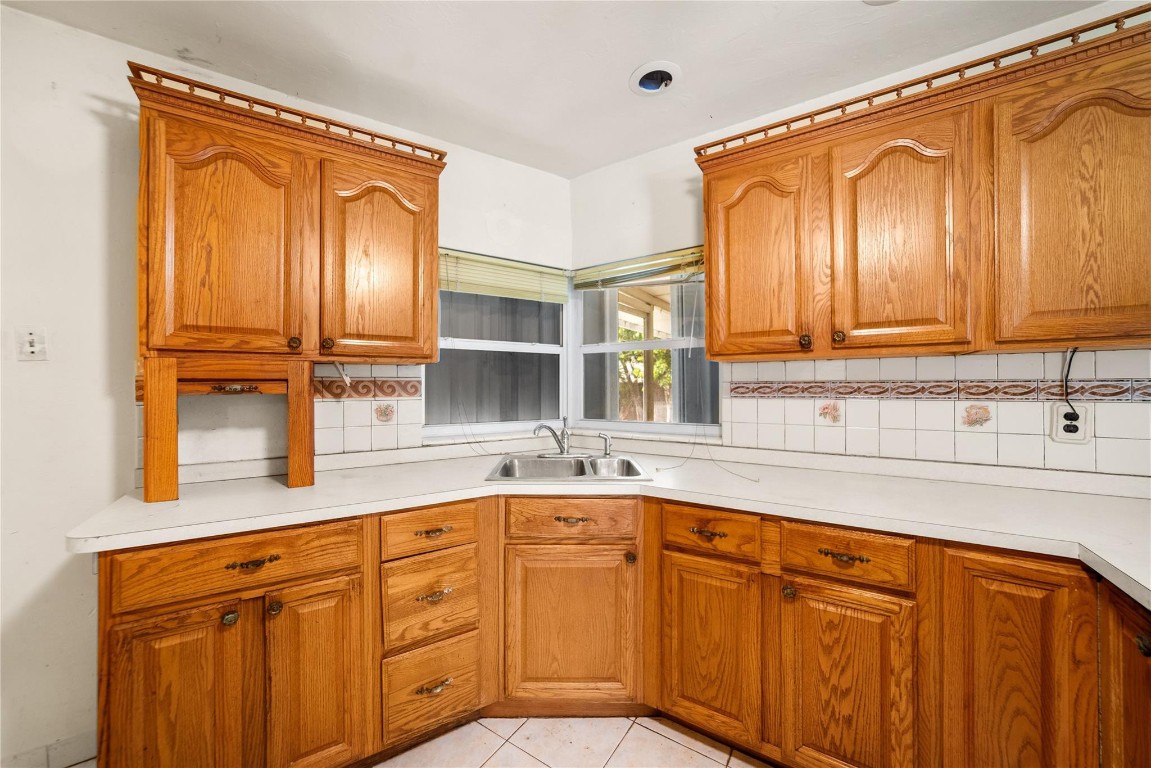 2741 NE 30th Fort Lauderdale, FL 33306