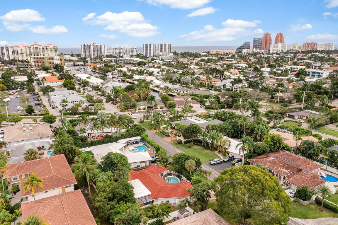 2741 NE 30th Fort Lauderdale, FL 33306