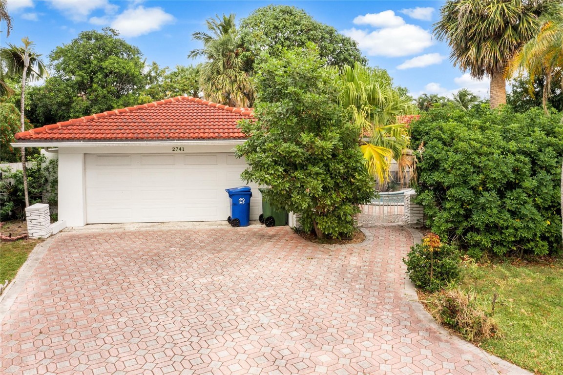 2741 NE 30th Fort Lauderdale, FL 33306