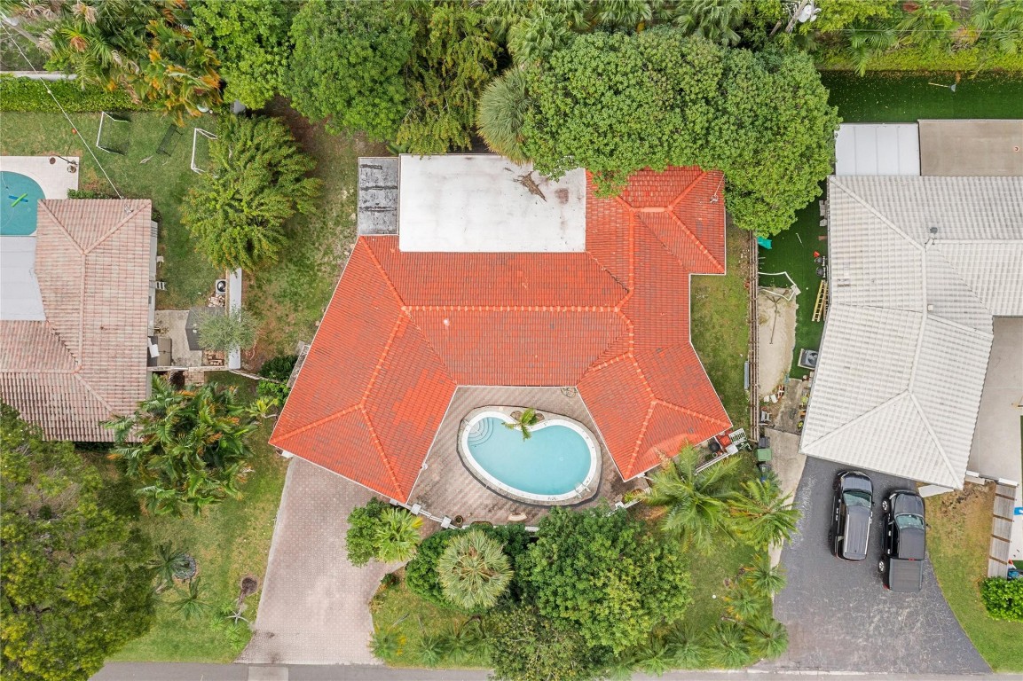 2741 NE 30th Fort Lauderdale, FL 33306