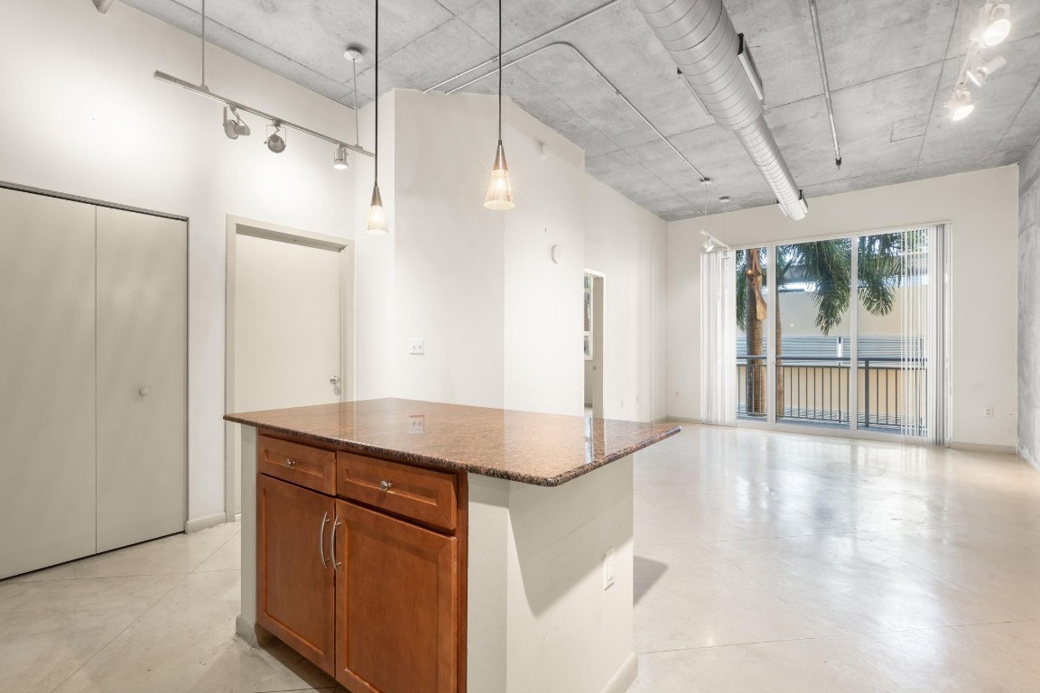 2001 Biscayne #2303 Miami, FL 33137