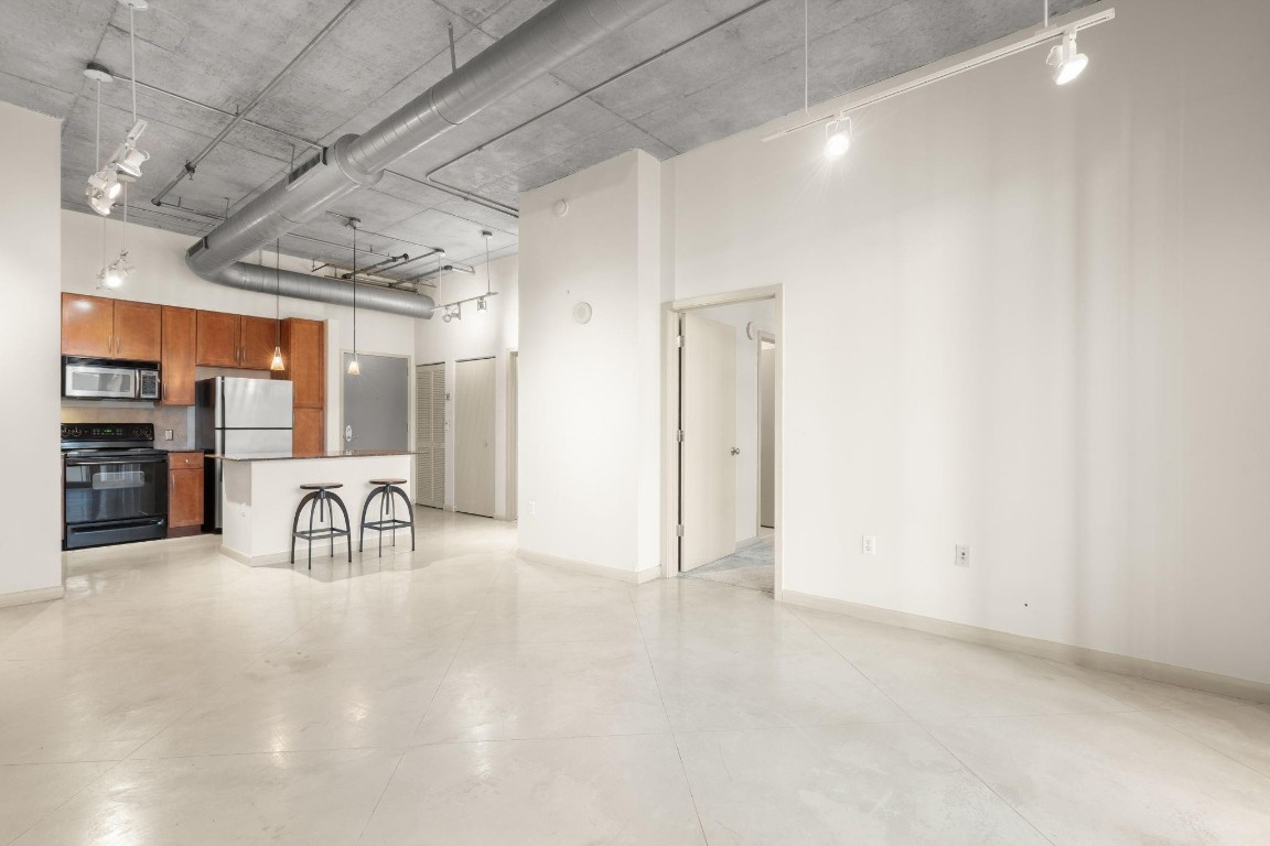 2001 Biscayne #2303 Miami, FL 33137