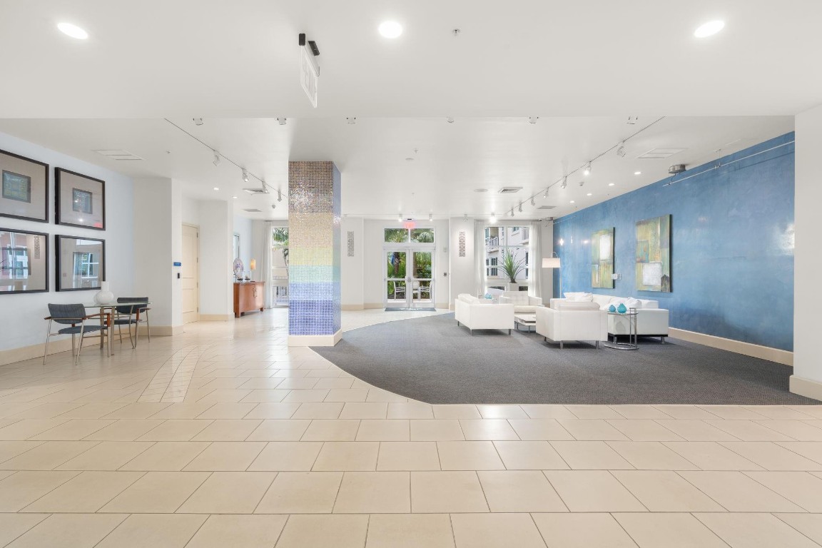 2001 Biscayne #2303 Miami, FL 33137