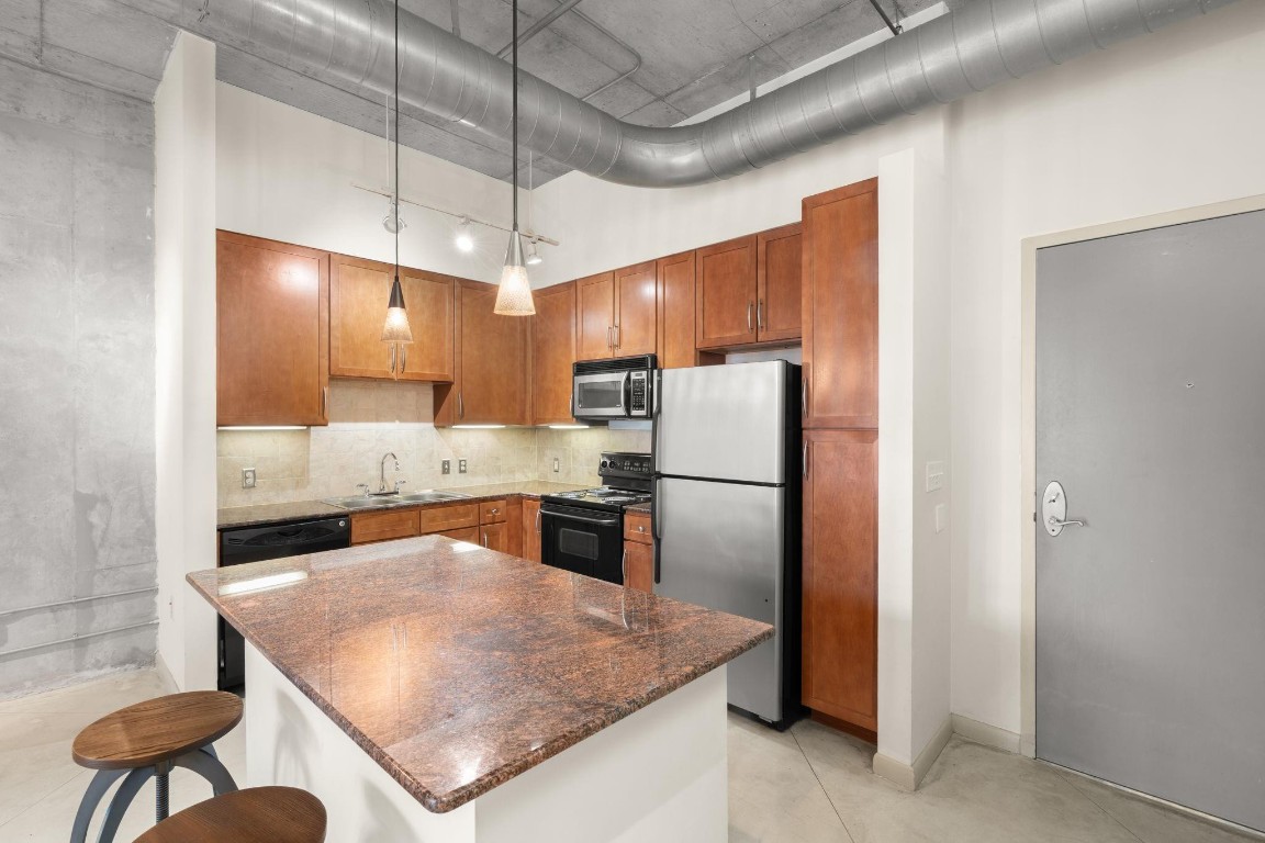 2001 Biscayne #2303 Miami, FL 33137