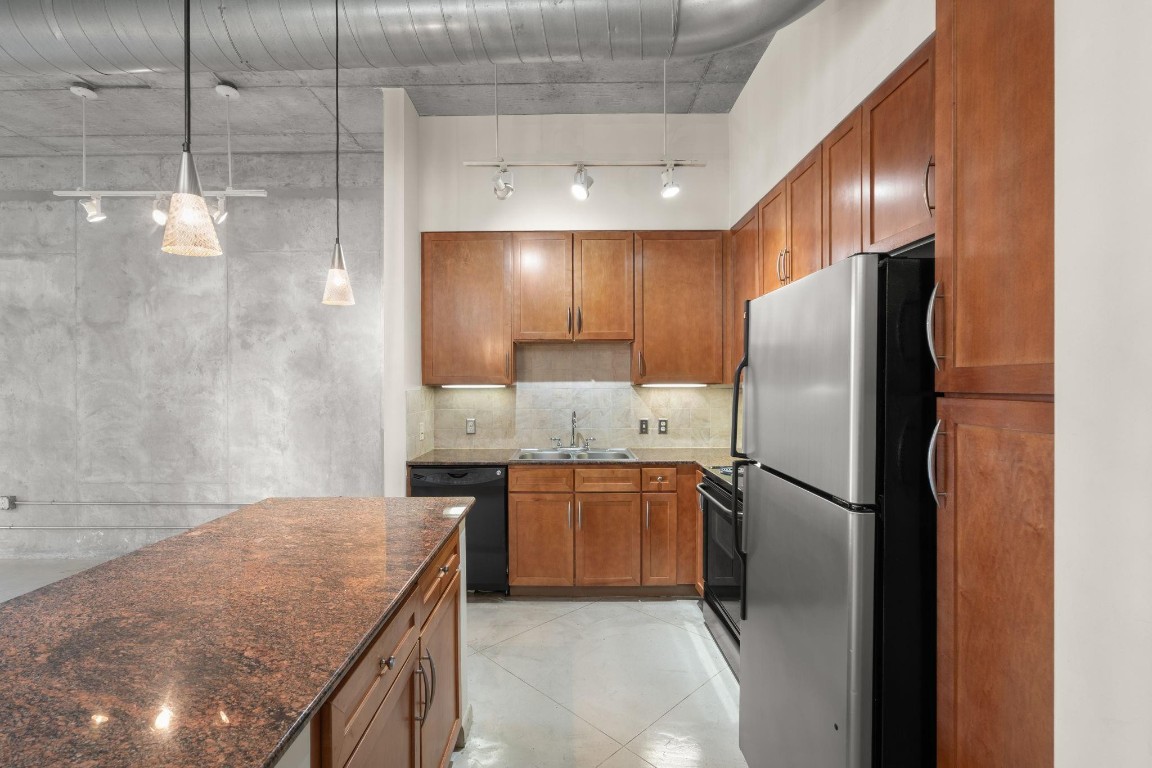 2001 Biscayne #2303 Miami, FL 33137