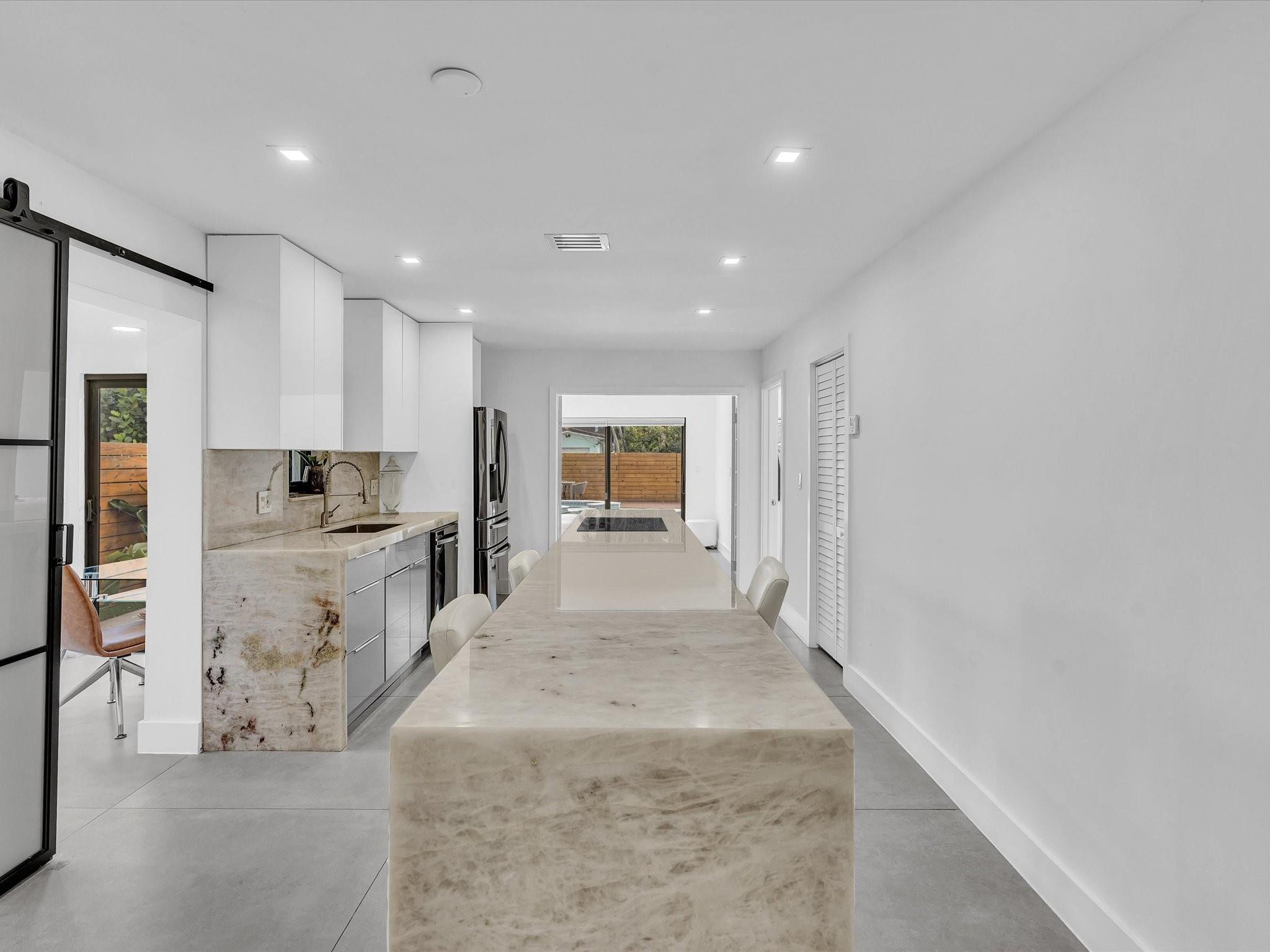 1446 Polk Hollywood, FL 33020