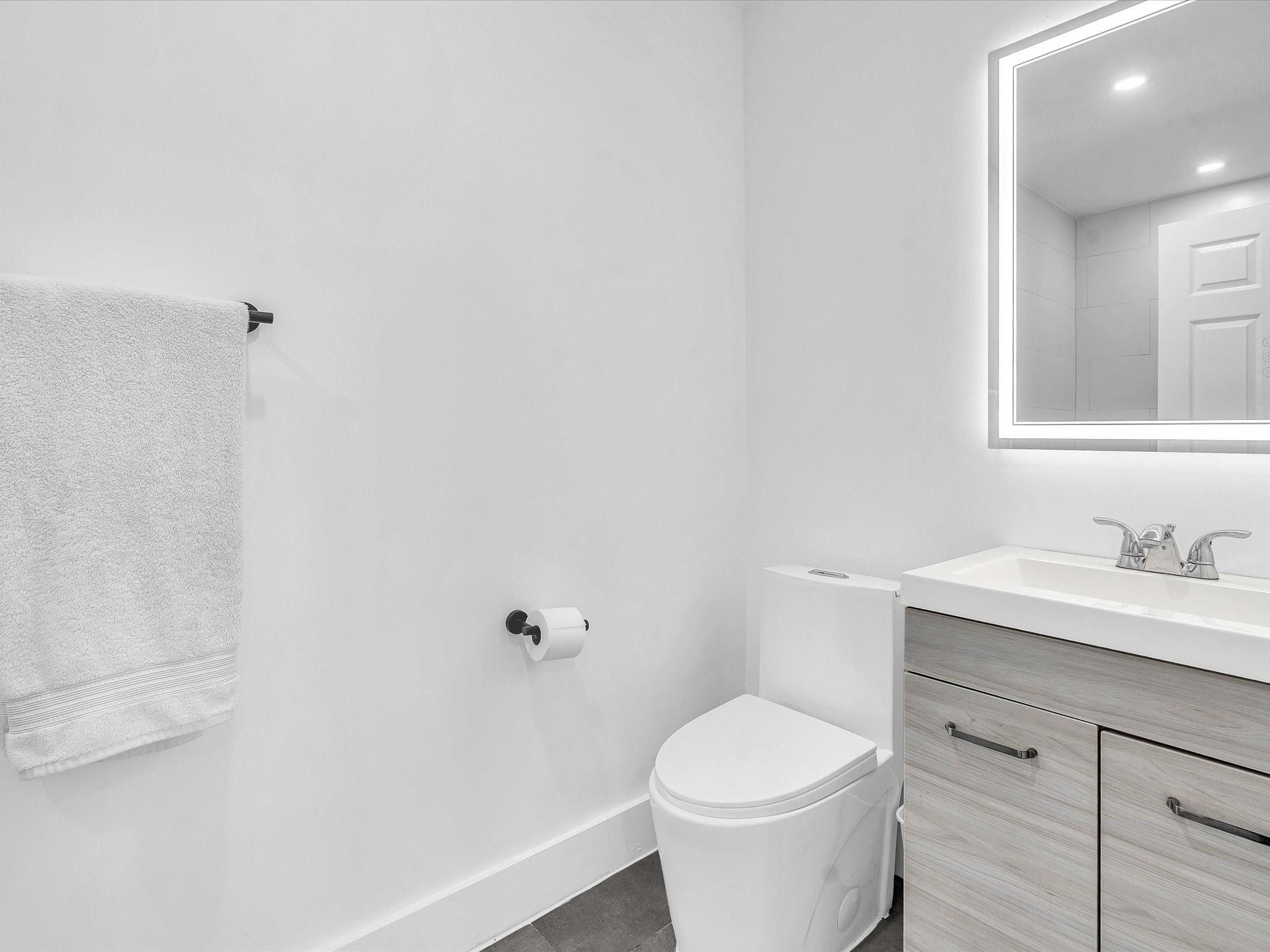 1446 Polk Hollywood, FL 33020