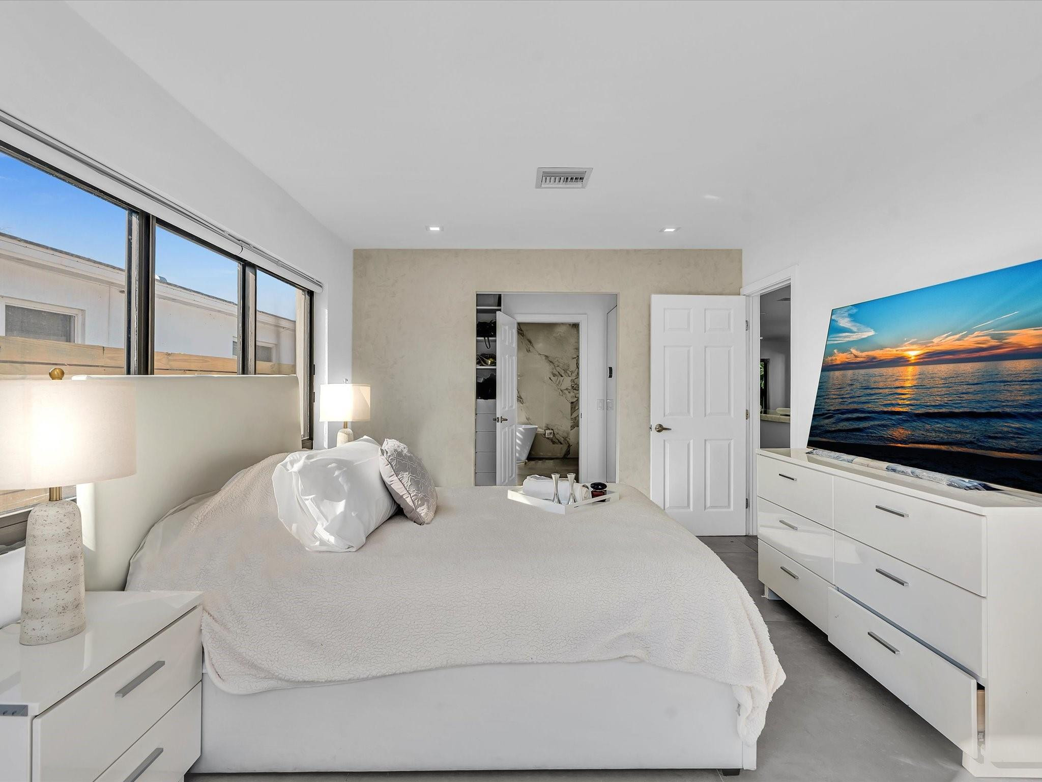 1446 Polk Hollywood, FL 33020