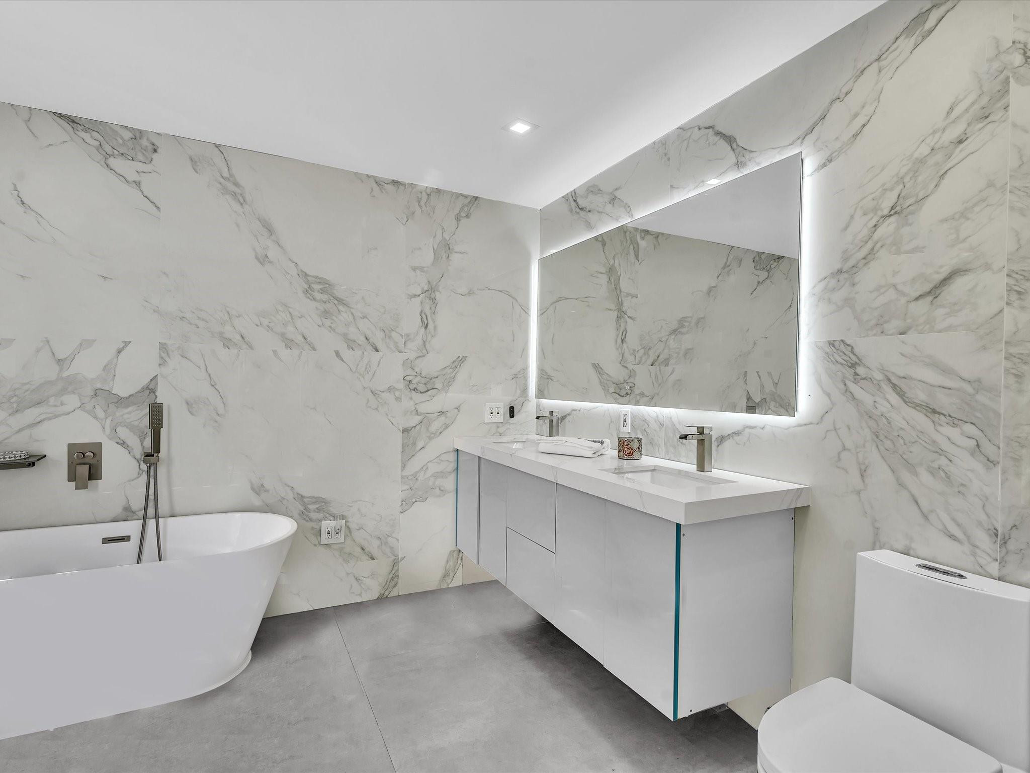 1446 Polk Hollywood, FL 33020