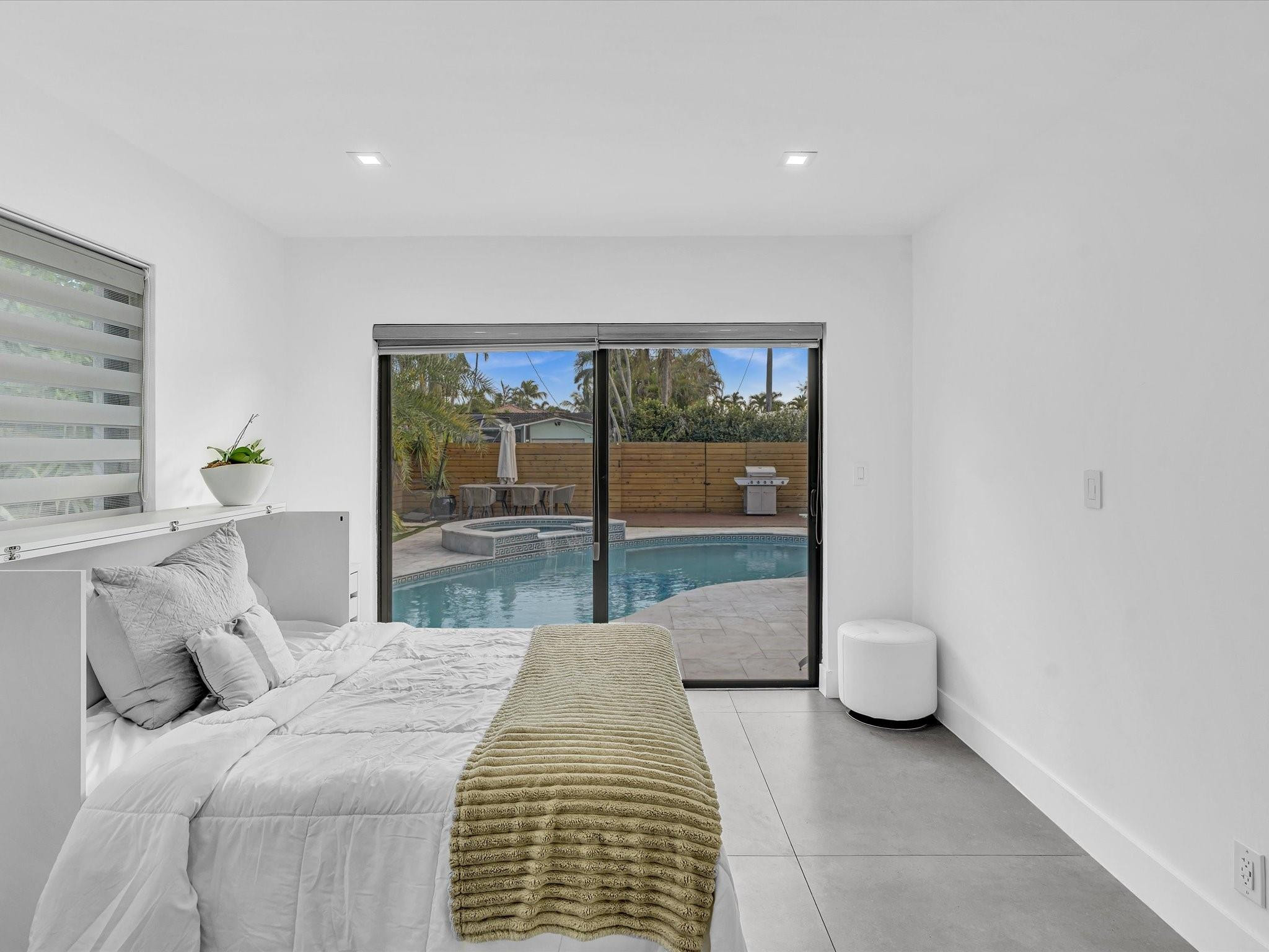 1446 Polk Hollywood, FL 33020