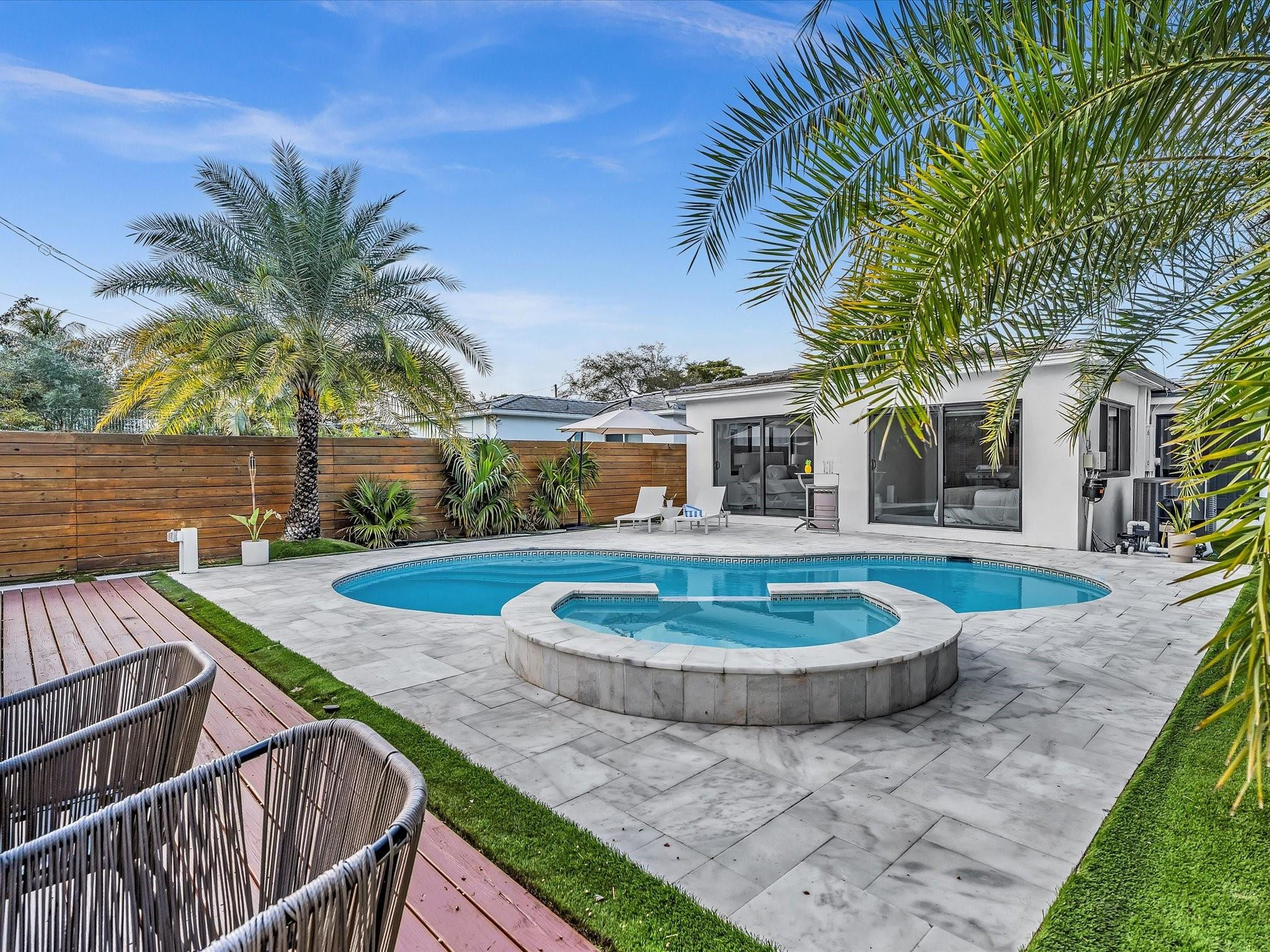 1446 Polk Hollywood, FL 33020