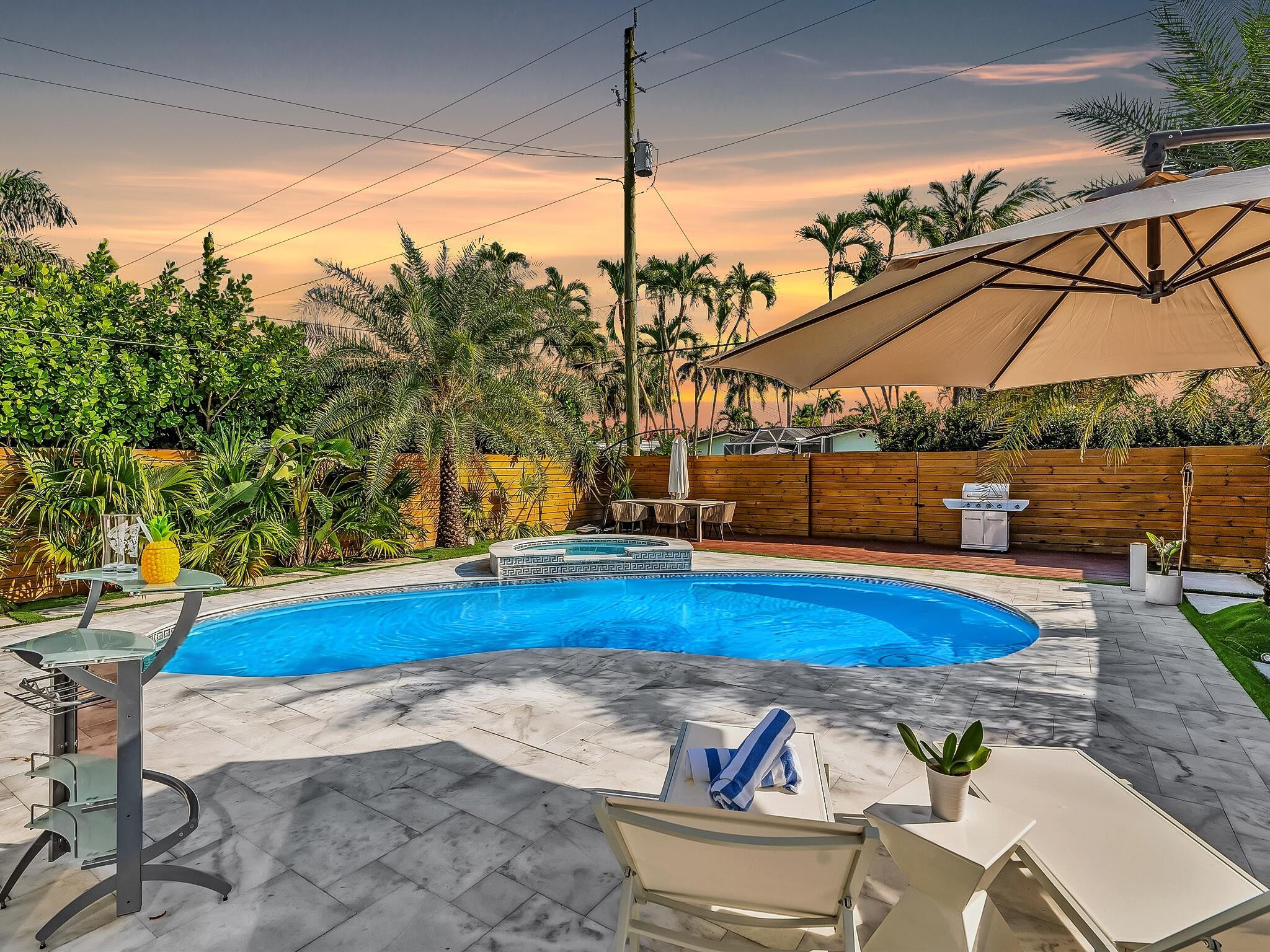 1446 Polk Hollywood, FL 33020