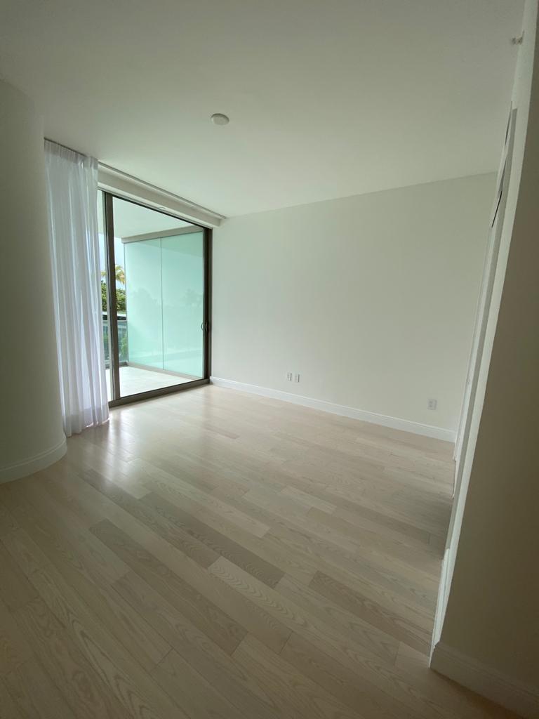 10201 Collins Ave #202,Bal Harbour, FL 33154