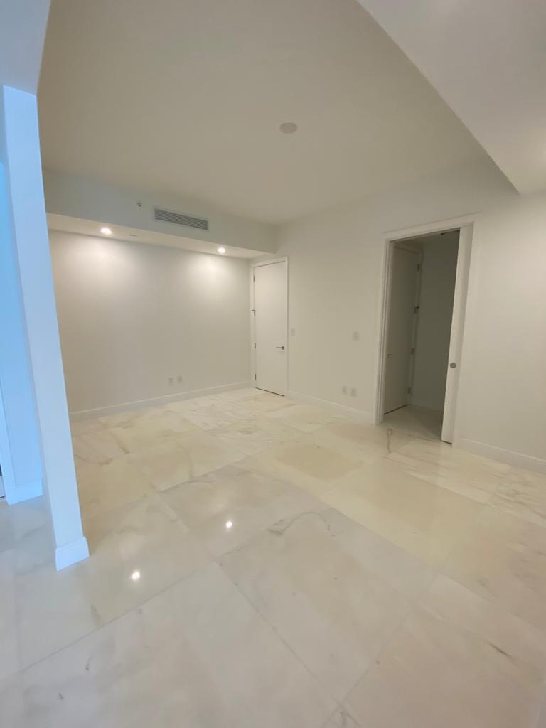 10201 Collins Ave #202,Bal Harbour, FL 33154