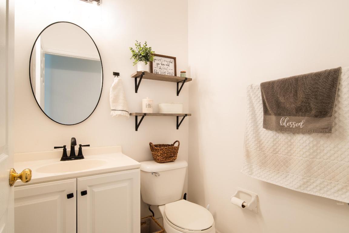 370 SW 203rd Pembroke Pines, FL 33029