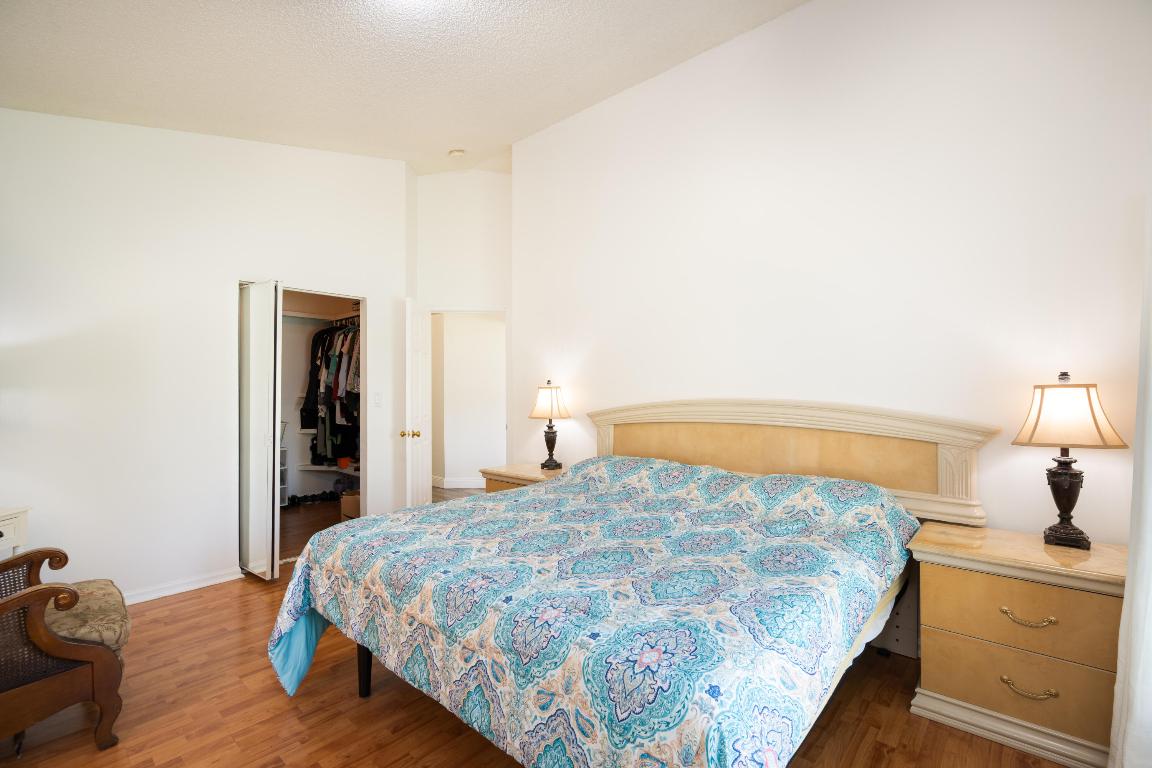 370 SW 203rd Pembroke Pines, FL 33029