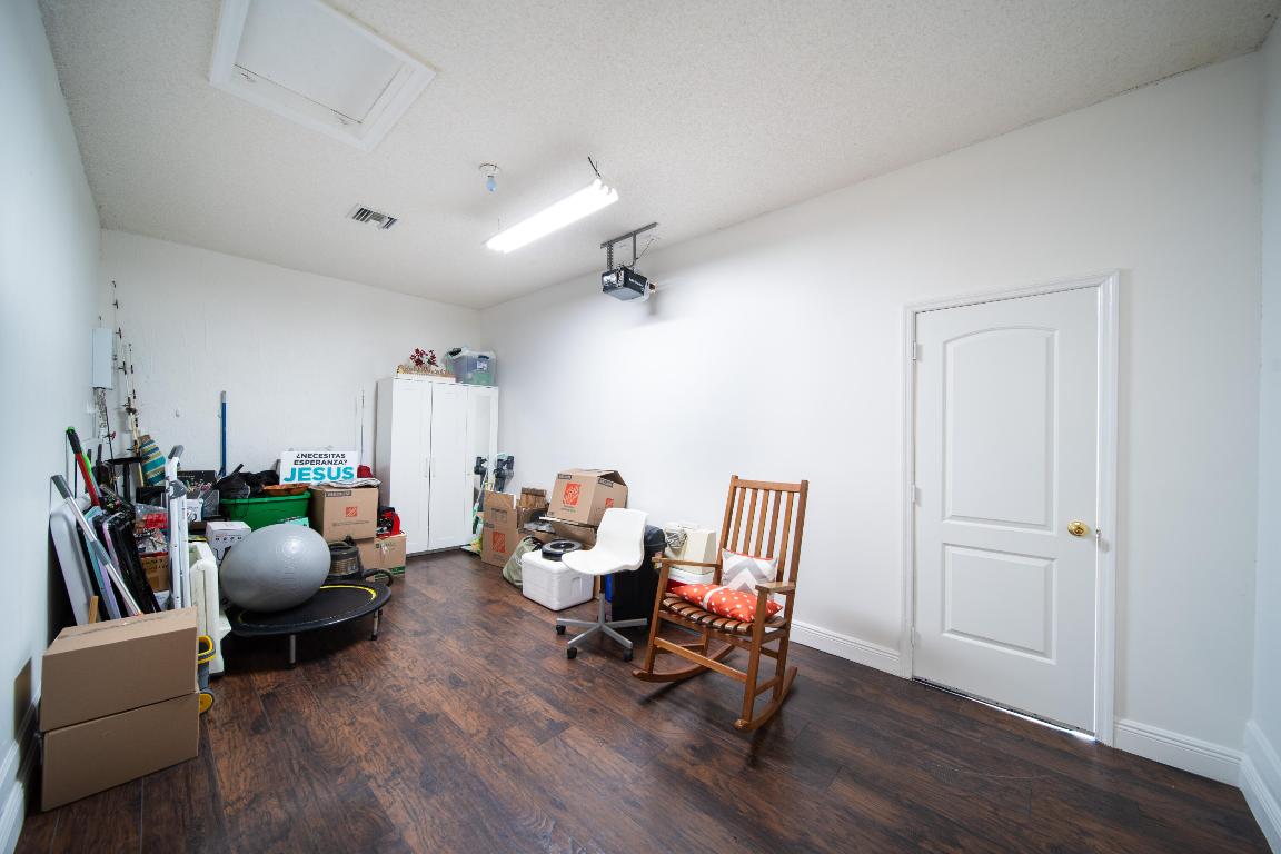 370 SW 203rd Pembroke Pines, FL 33029