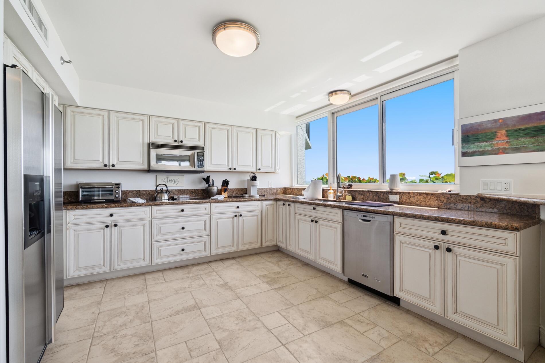 2565 S Ocean #110 N Highland Beach, FL 33487