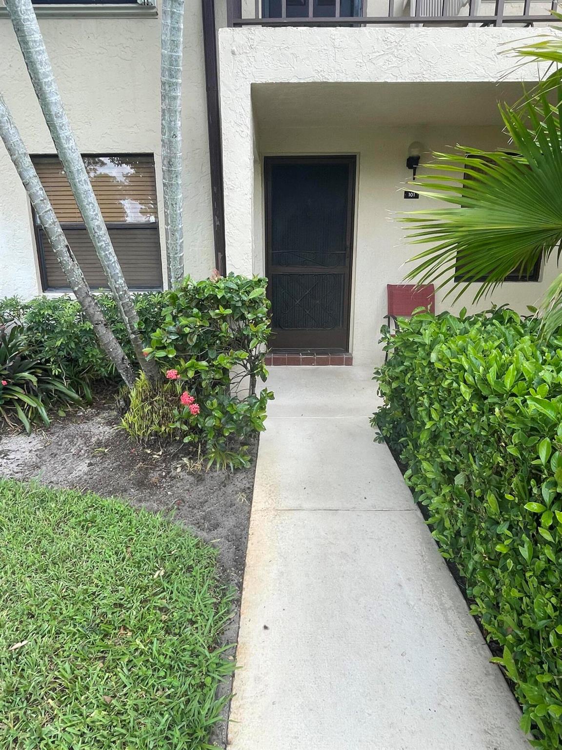 4598 Lucerne Lks 101st Blvd #101