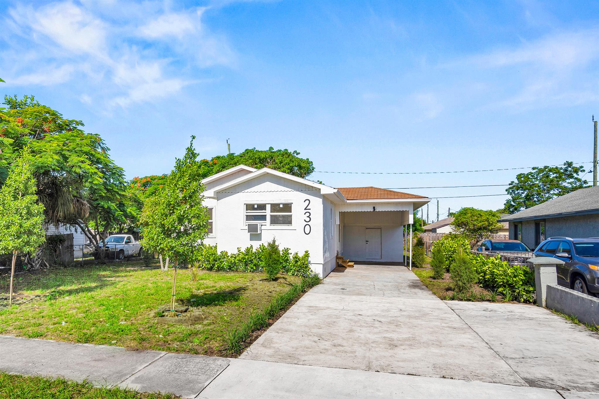 230 SW 6th Ave