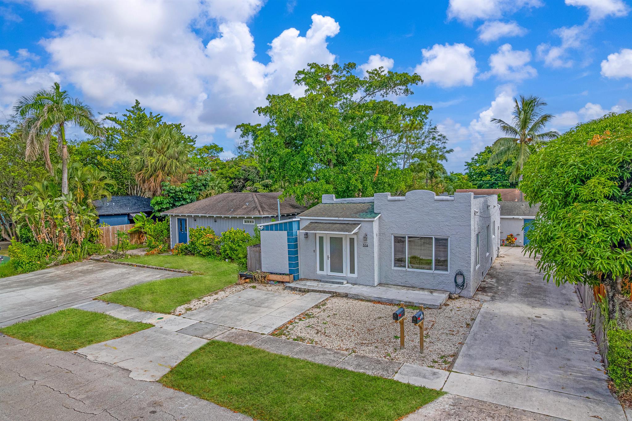 516 Nathan Hale Rd