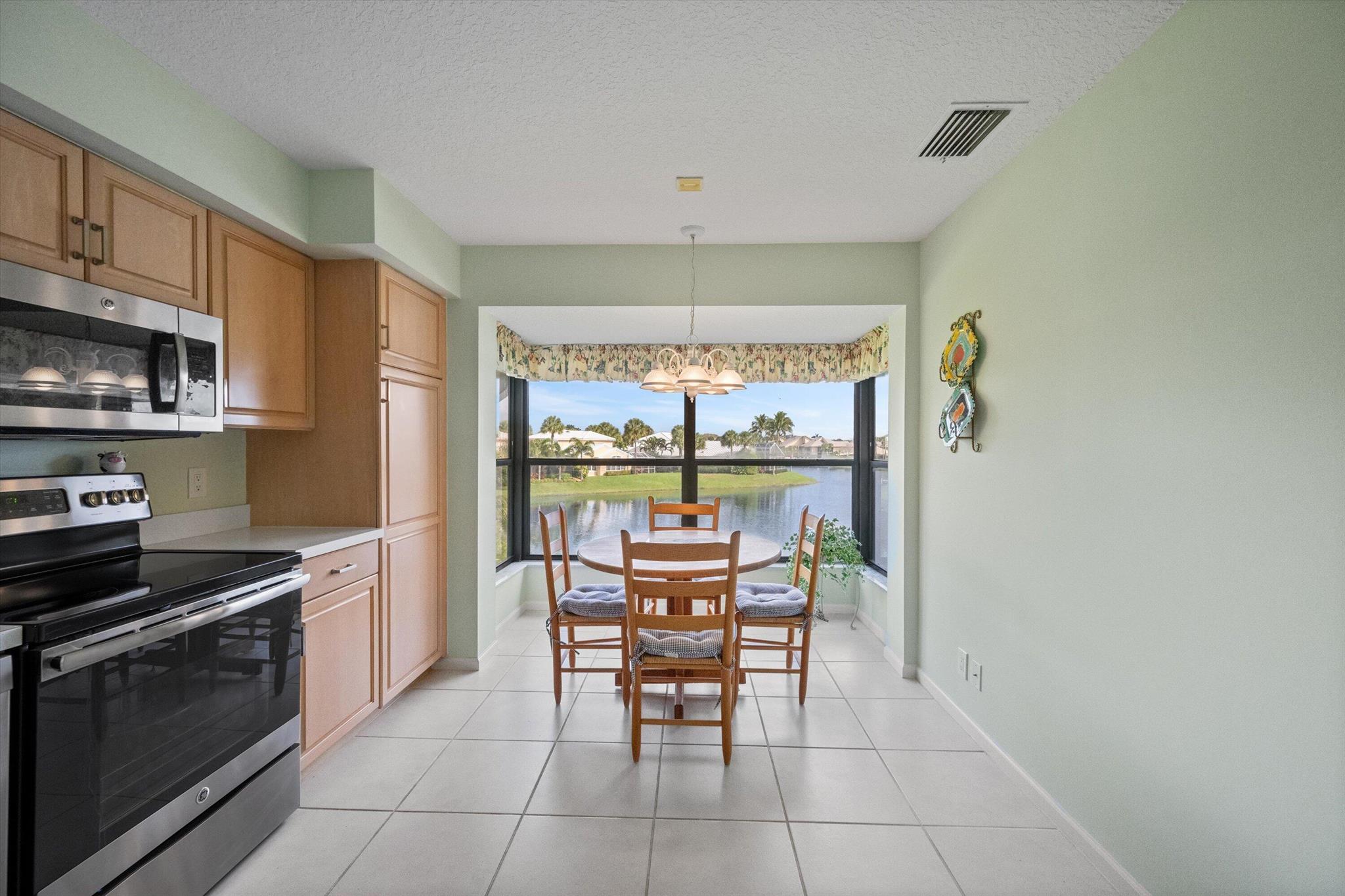 3971 Schooner Pointe Dr #201 Jupiter, FL 33477