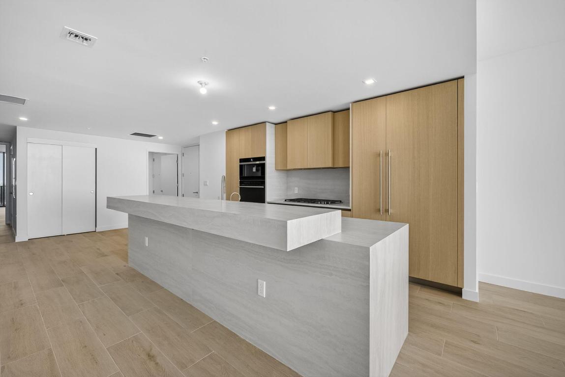 900 N Ocean Blvd #904 Pompano Beach, FL 33062