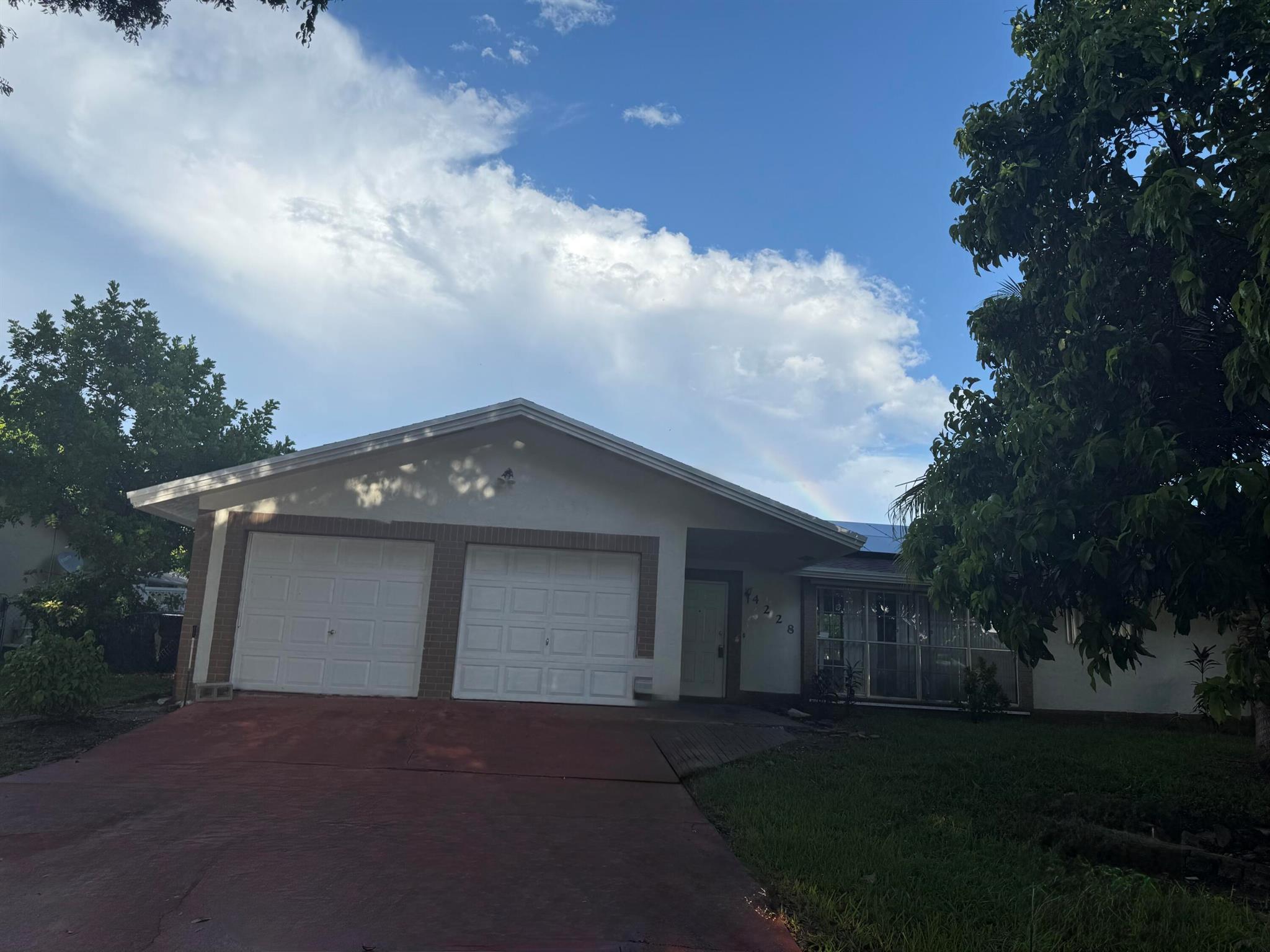 4228 Waverly Dr