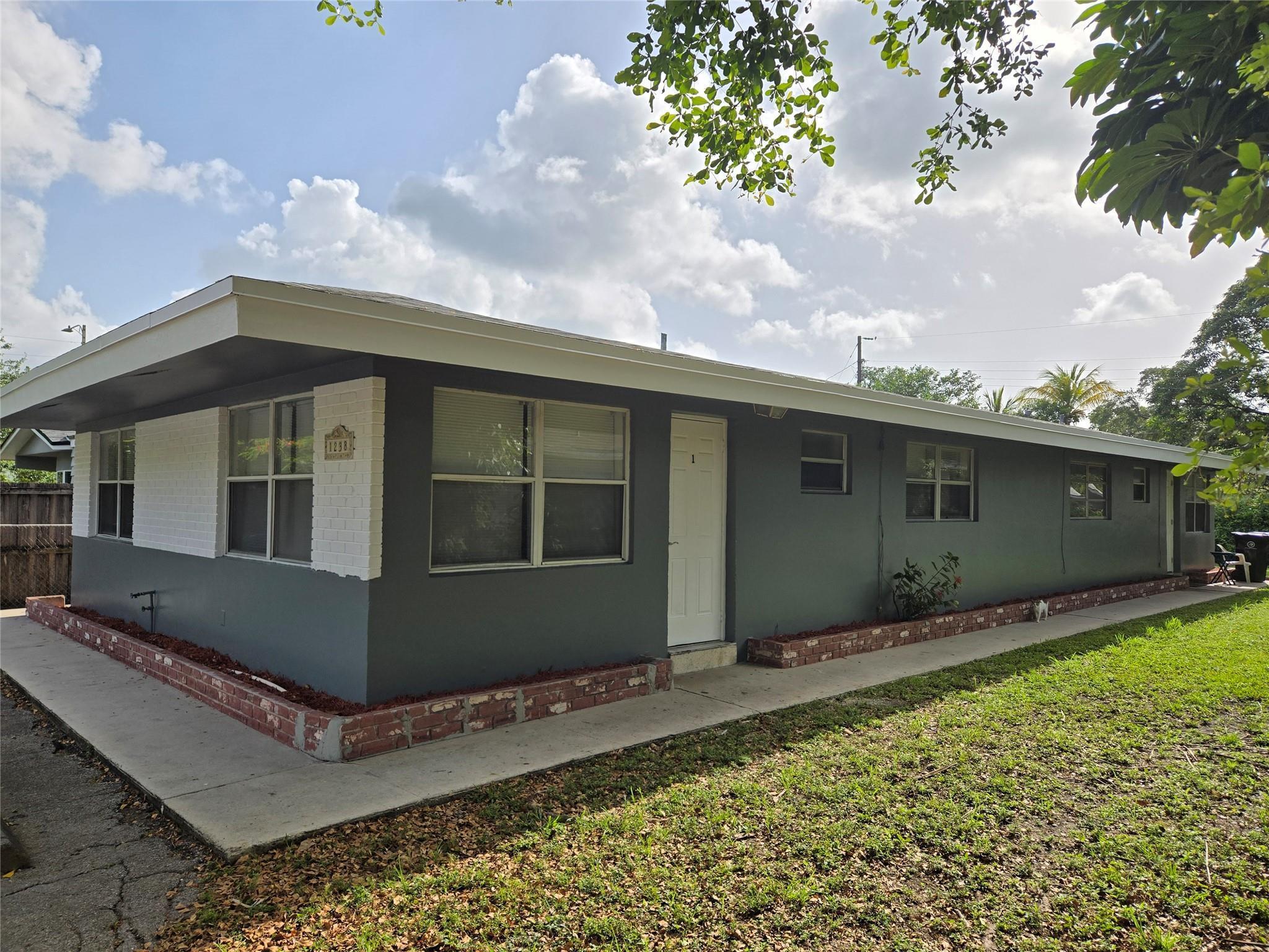 1238 NW 5th Ave