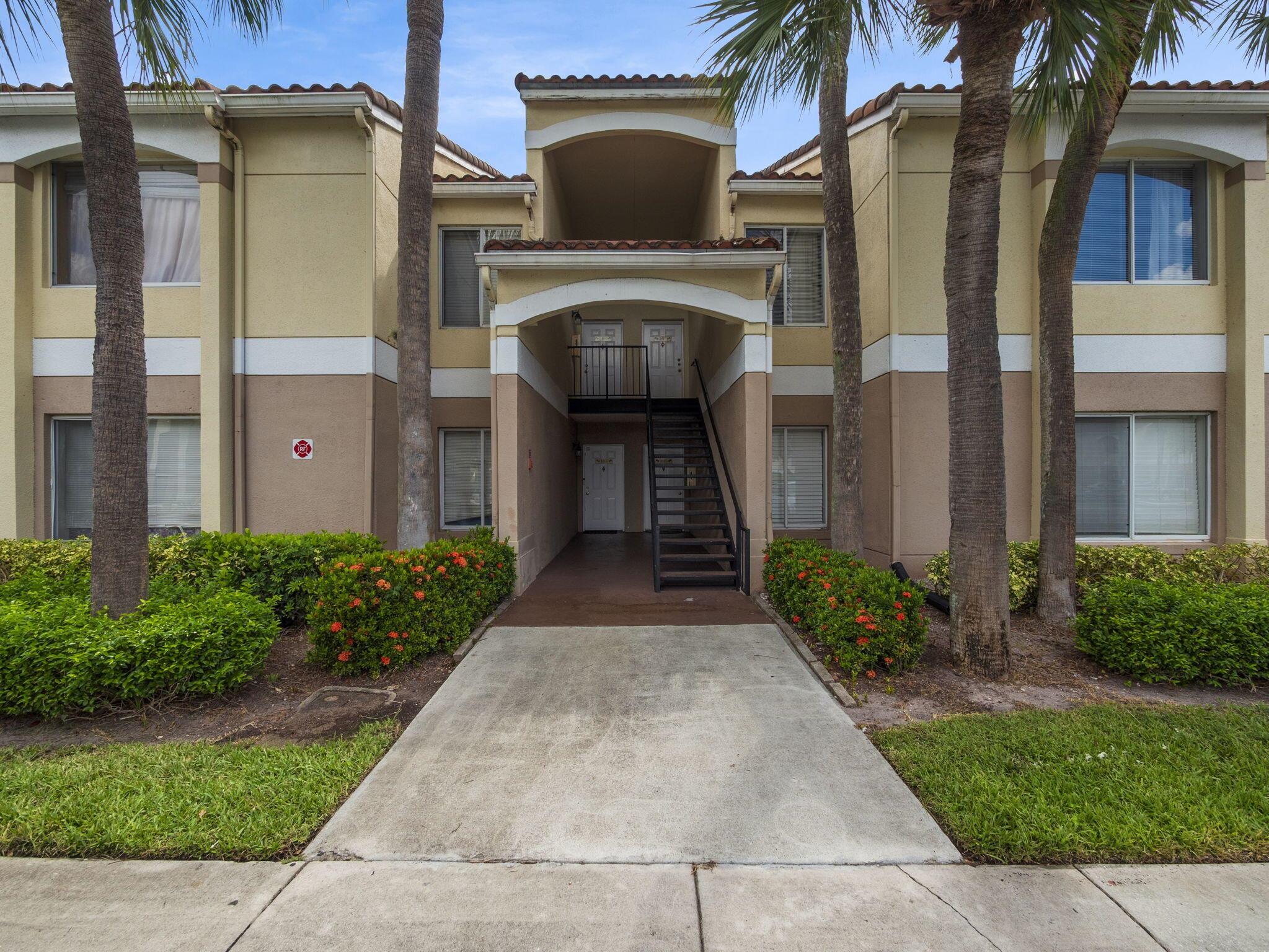 815 W Boynton Bch Blvd #1-205