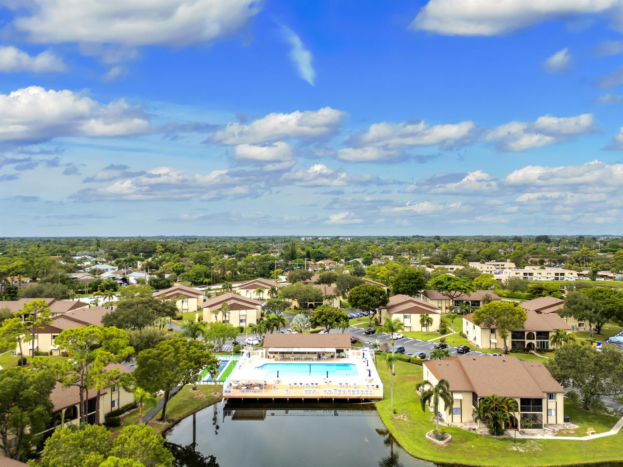122 Lake Pine Cir #B-1