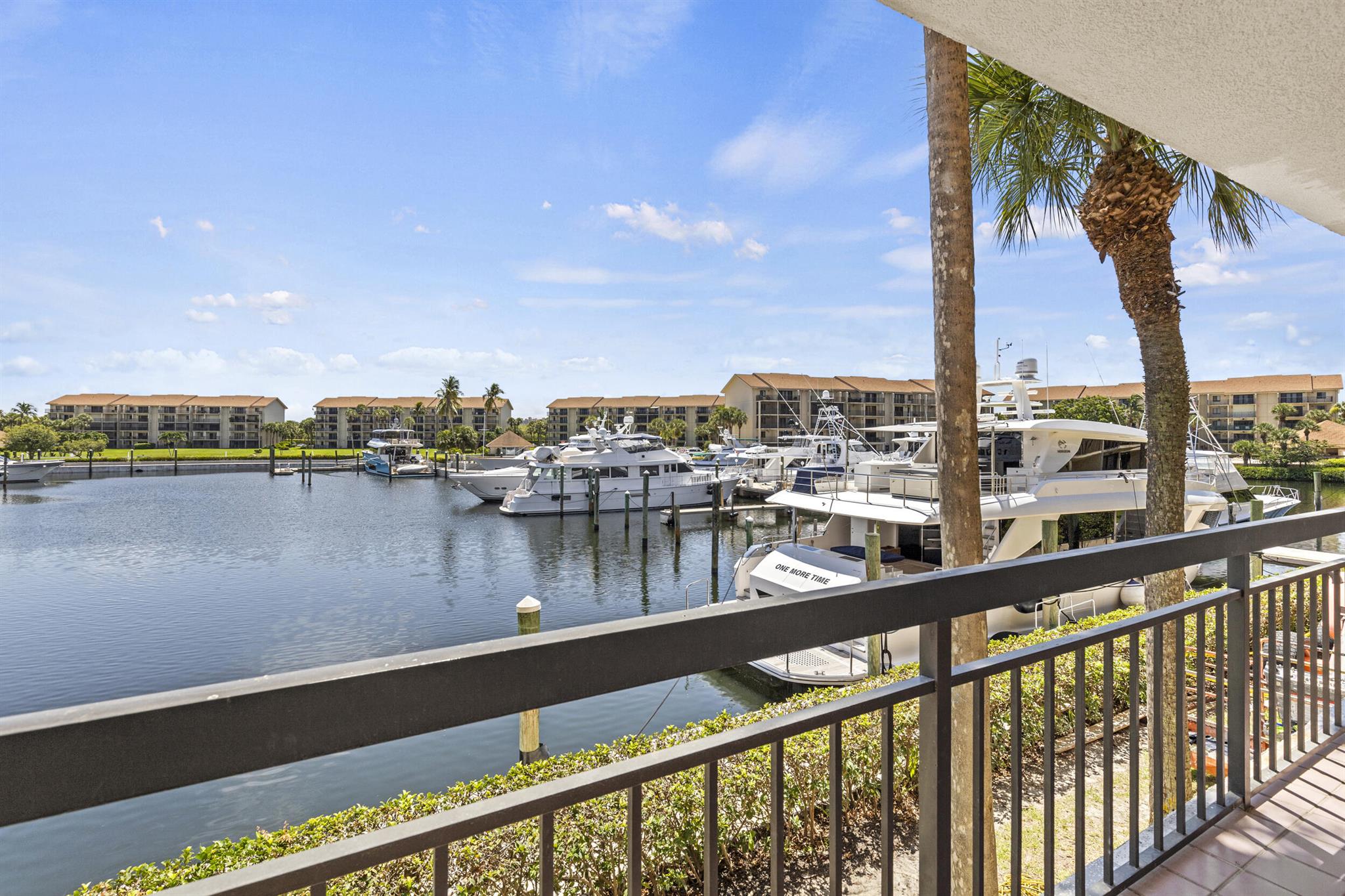 2401 Marina Isle Way #205 Jupiter, FL 33477
