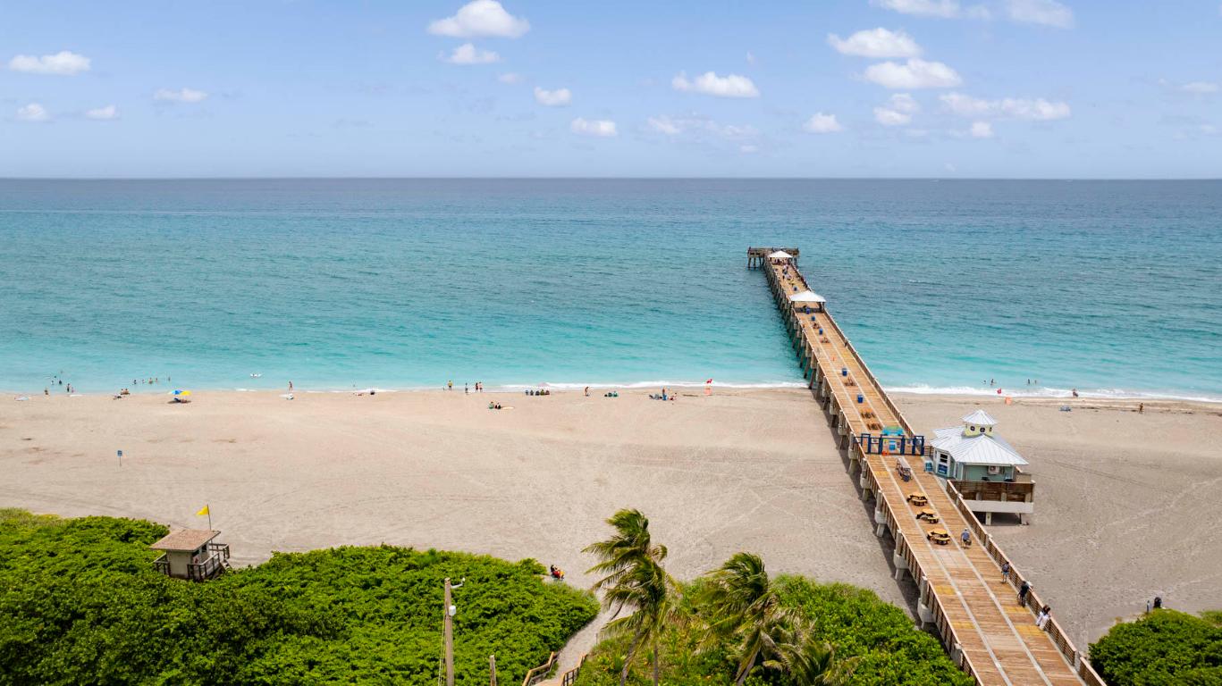 140 Ocean Breeze Juno Beach, FL 33408