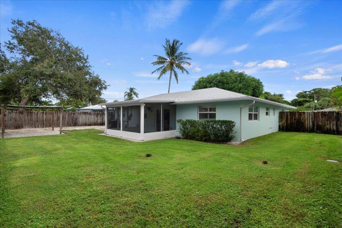 1520 Treemont Ave Jupiter, FL 33469