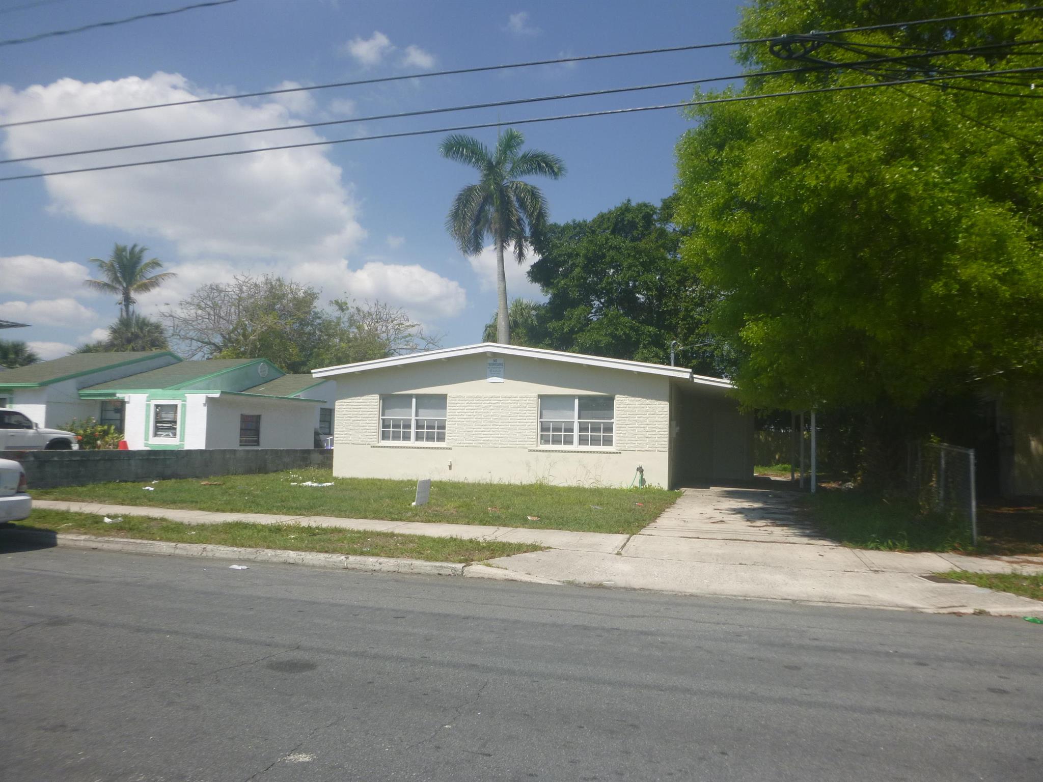 3105 Windsor Ave