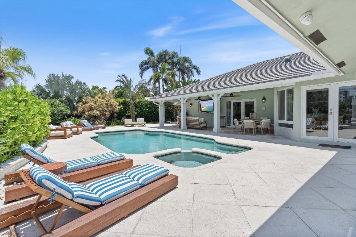 830 NE Boca Bay Colony Boca Raton, FL 33487