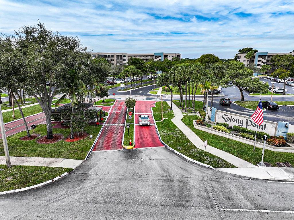 1100 Colony Pt Cir #415