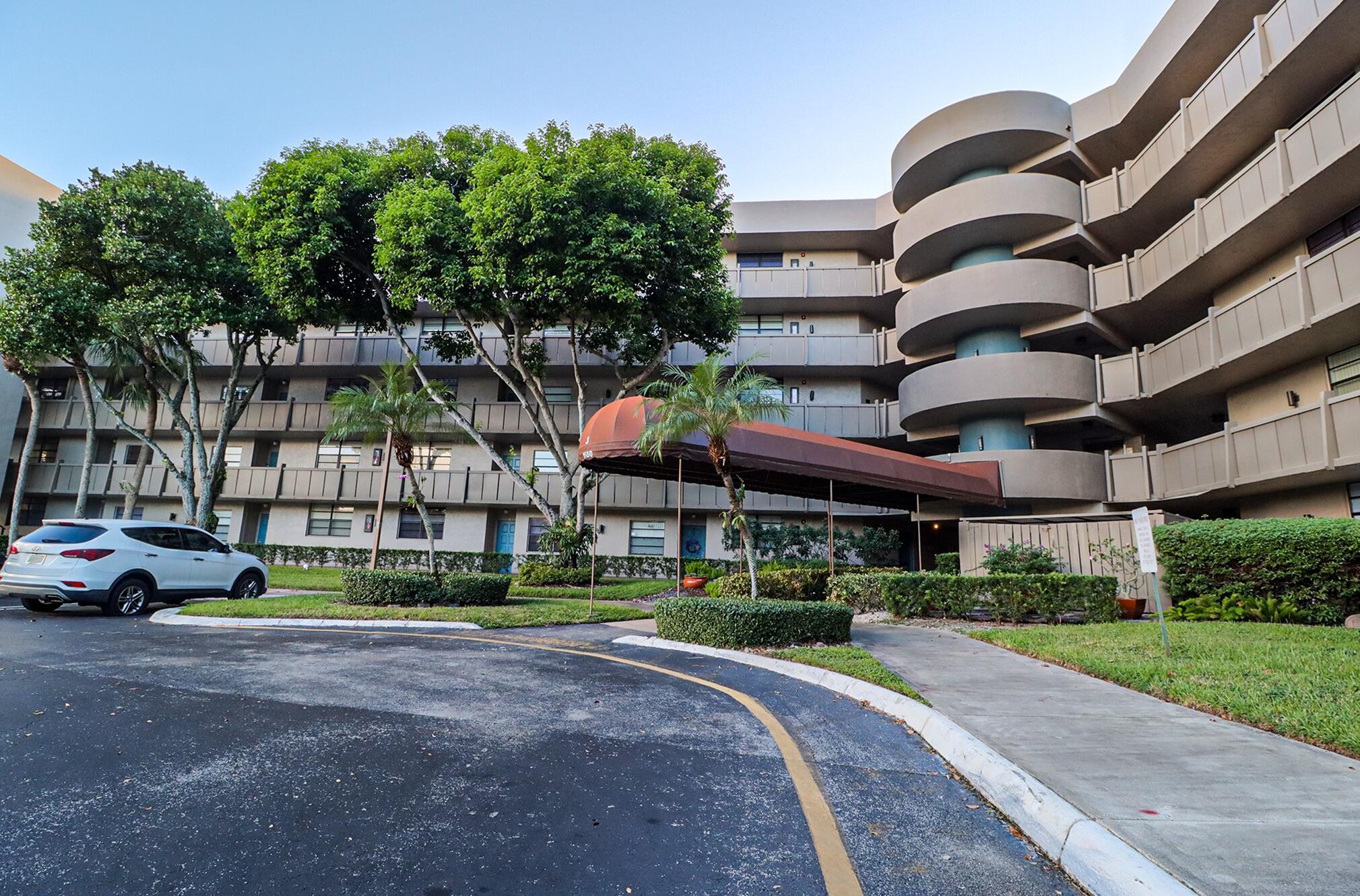 1100 Colony Pt Cir Cir #415 Pembroke Pines, FL 33026