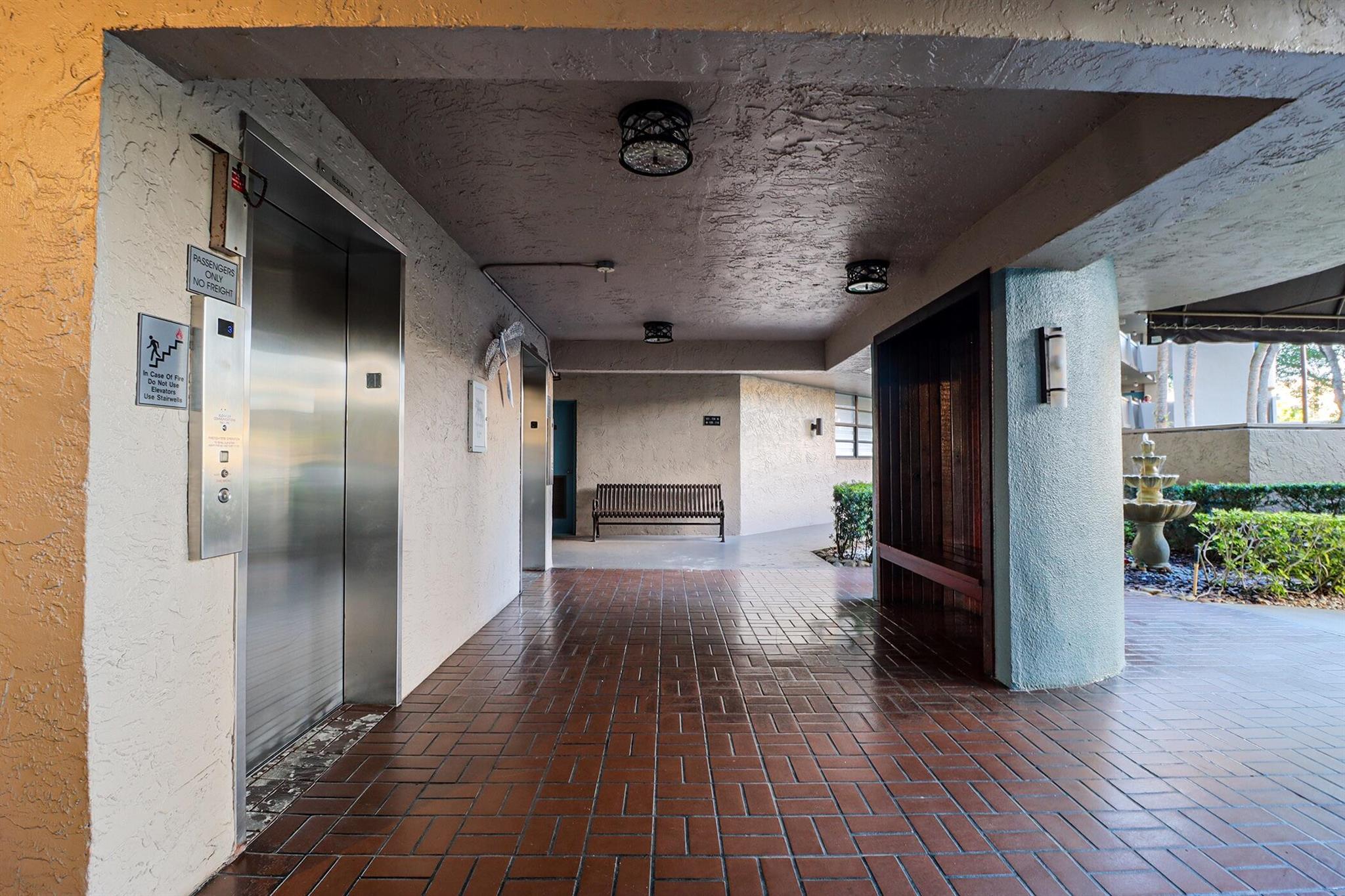 1100 Colony Pt Cir Cir #415 Pembroke Pines, FL 33026