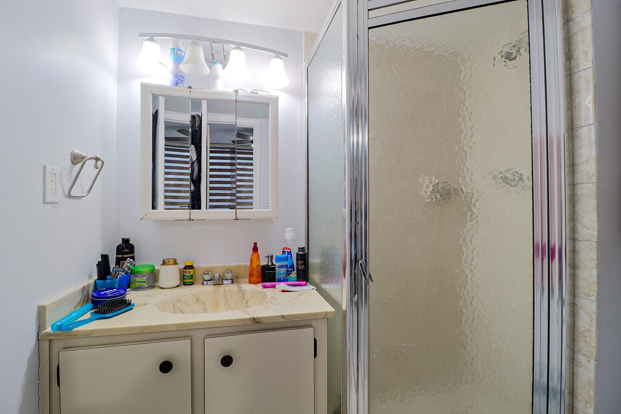 1100 Colony Pt Cir Cir #415 Pembroke Pines, FL 33026