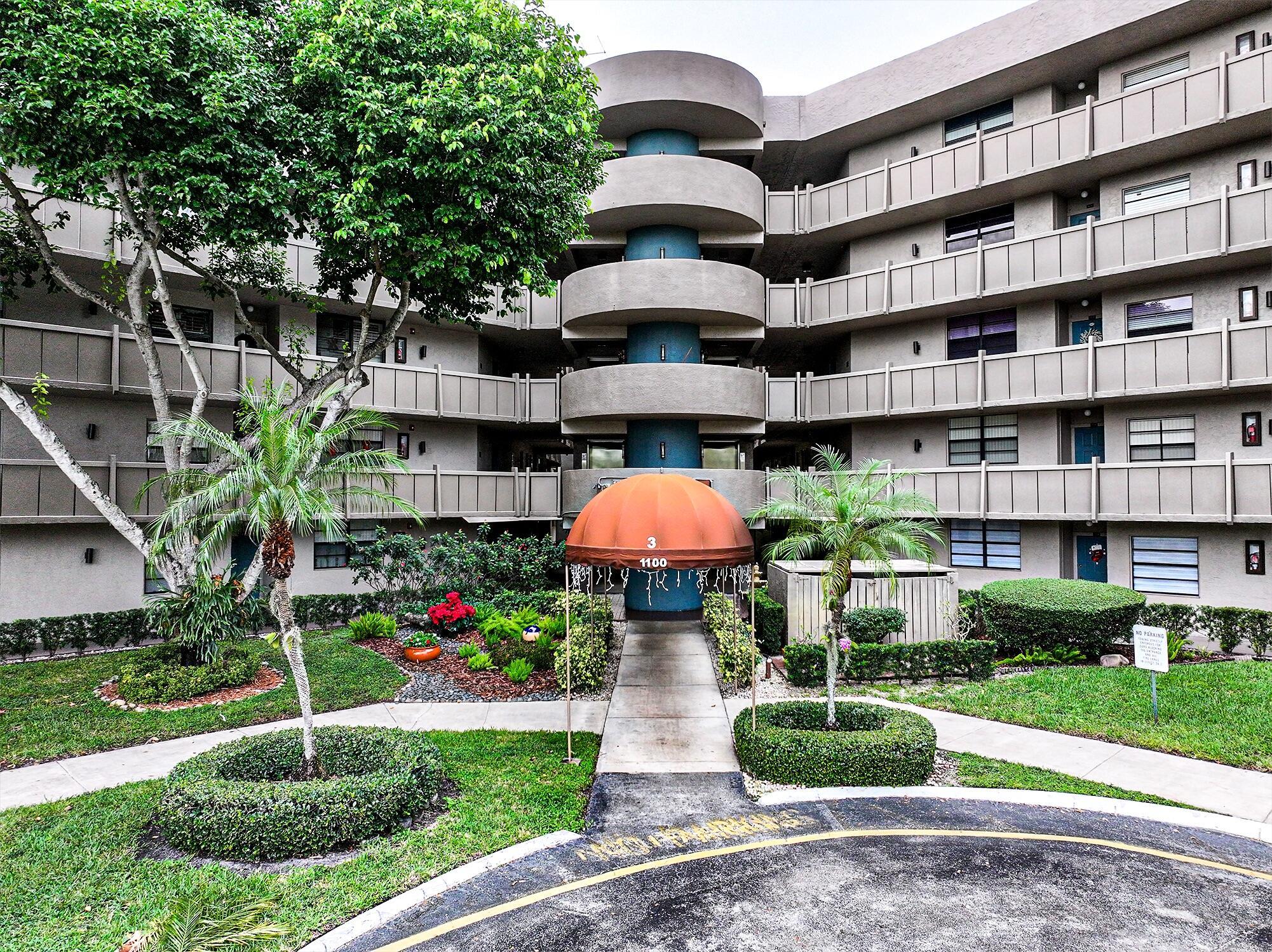 1100 Colony Pt Cir Cir #415 Pembroke Pines, FL 33026