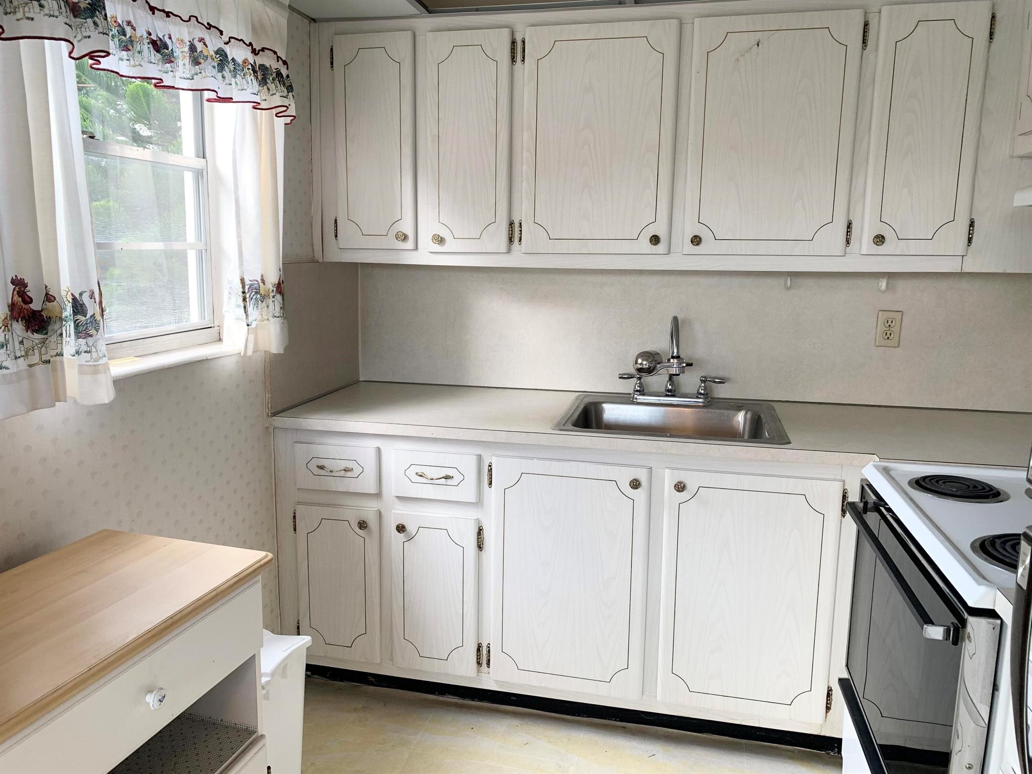 85 Salisbury D West Palm Beach, FL 33417