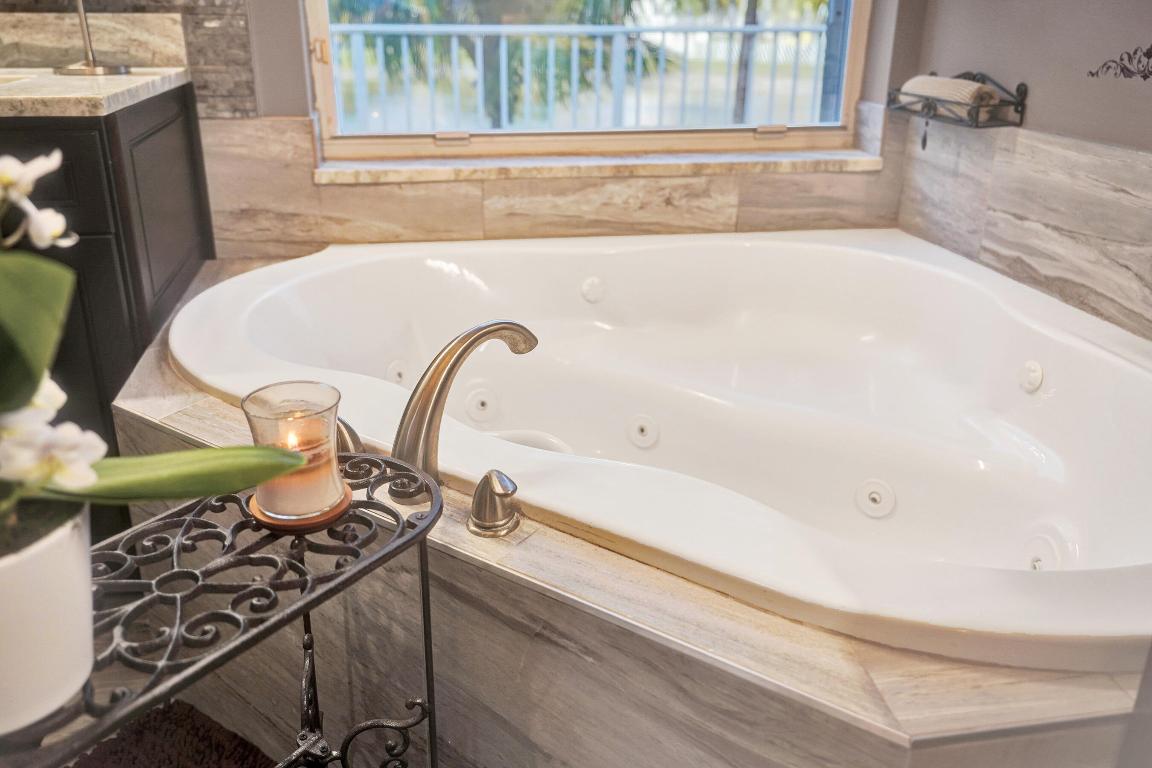 8976 Biddle Wellington, FL 33414