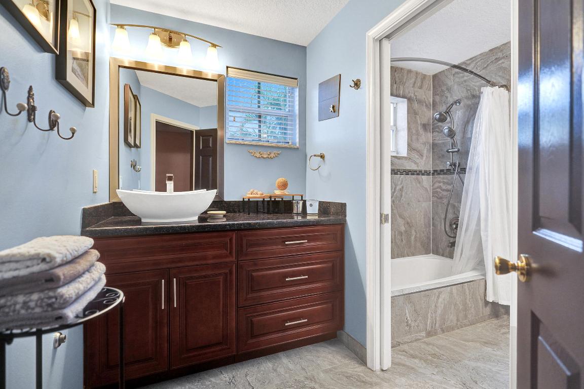 8976 Biddle Wellington, FL 33414